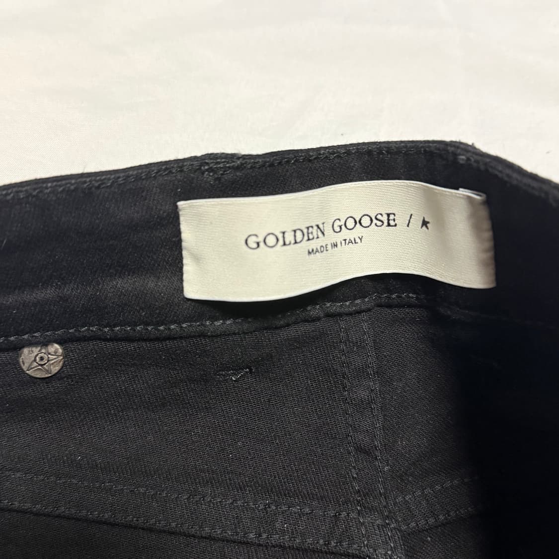 [28] 21FW 골든구스 블랙 데님 팬츠 상품이미지5