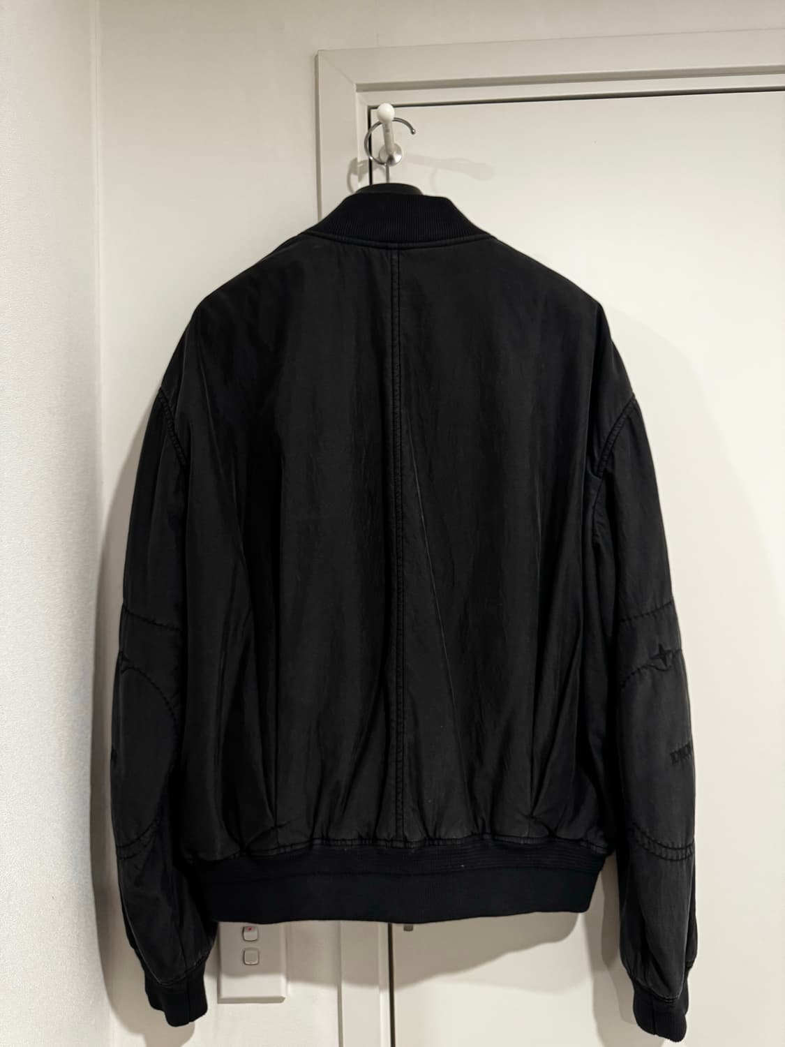 디올 x 스톤 아일랜드 콜라보 봄버 자켓 48 상품이미지3