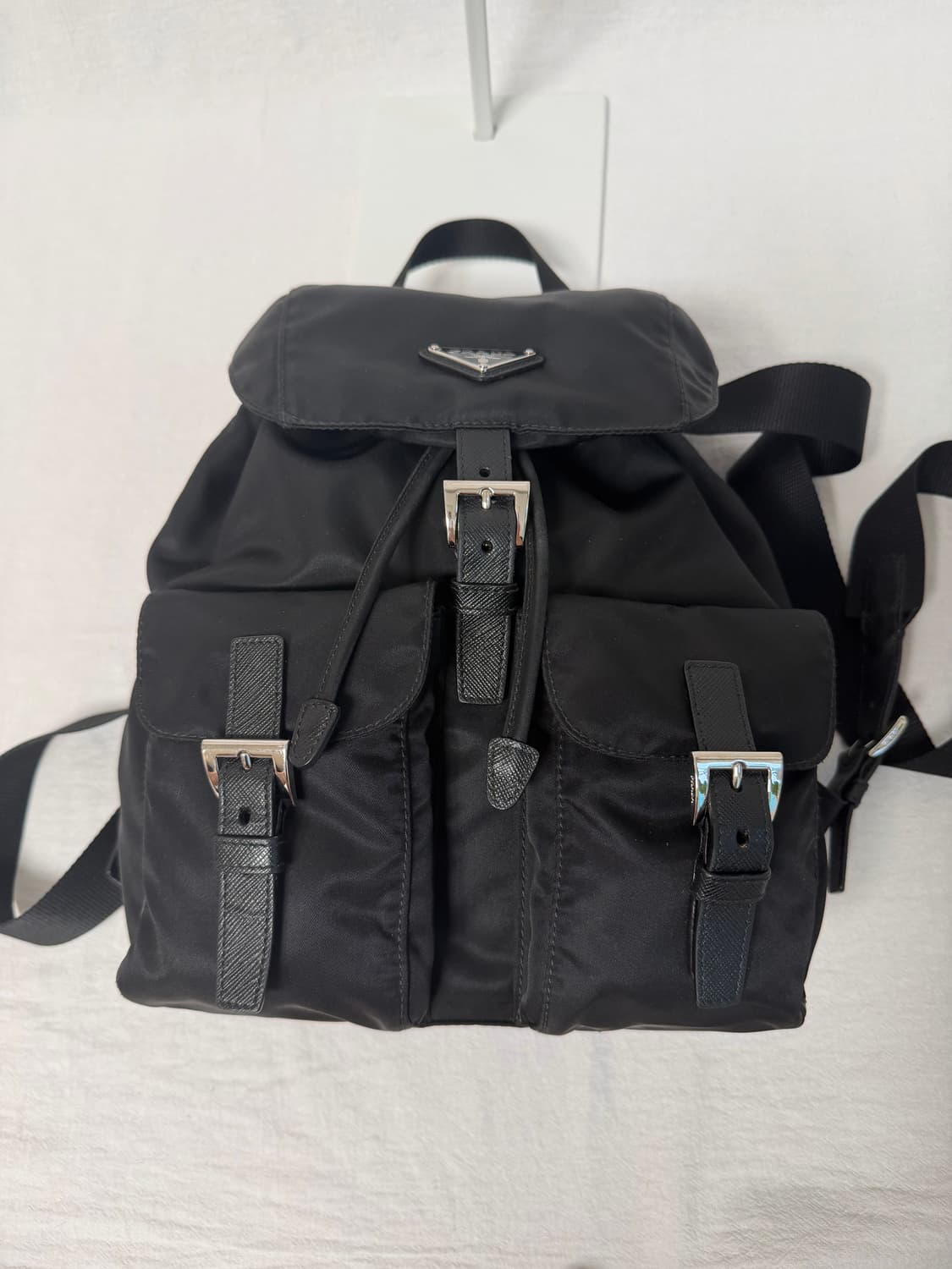 정품 프라다 사피아노 리나일론 블랙 스몰 백팩 상품이미지8