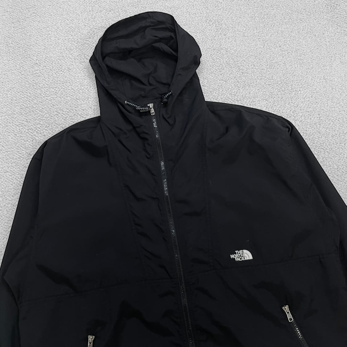 노스페이스 마운틴 후드 바람막이 자켓 블랙 상품이미지2