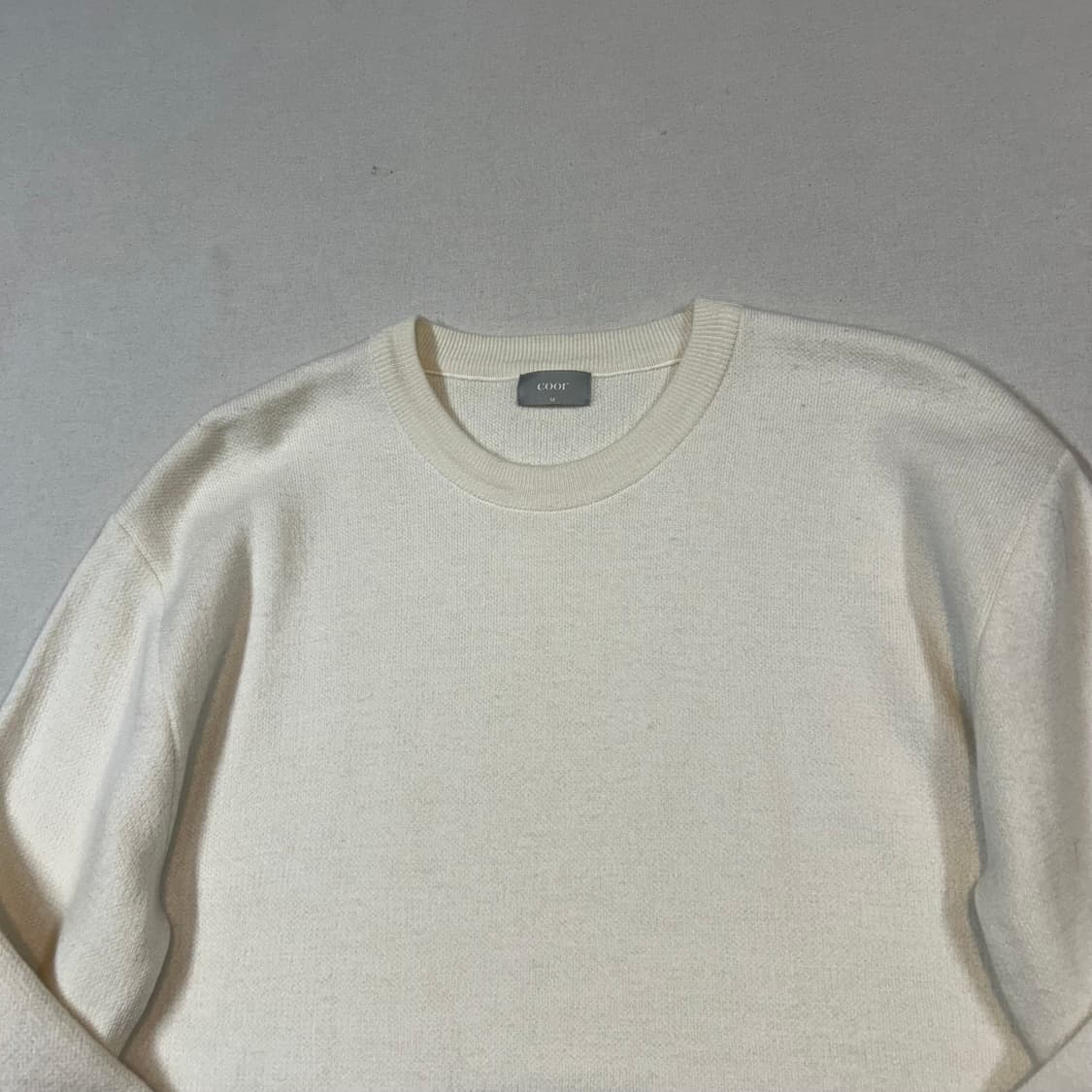 M) coor 쿠어 라운드넥 메리노 울 니트 스웨터 아이보리 상품이미지3