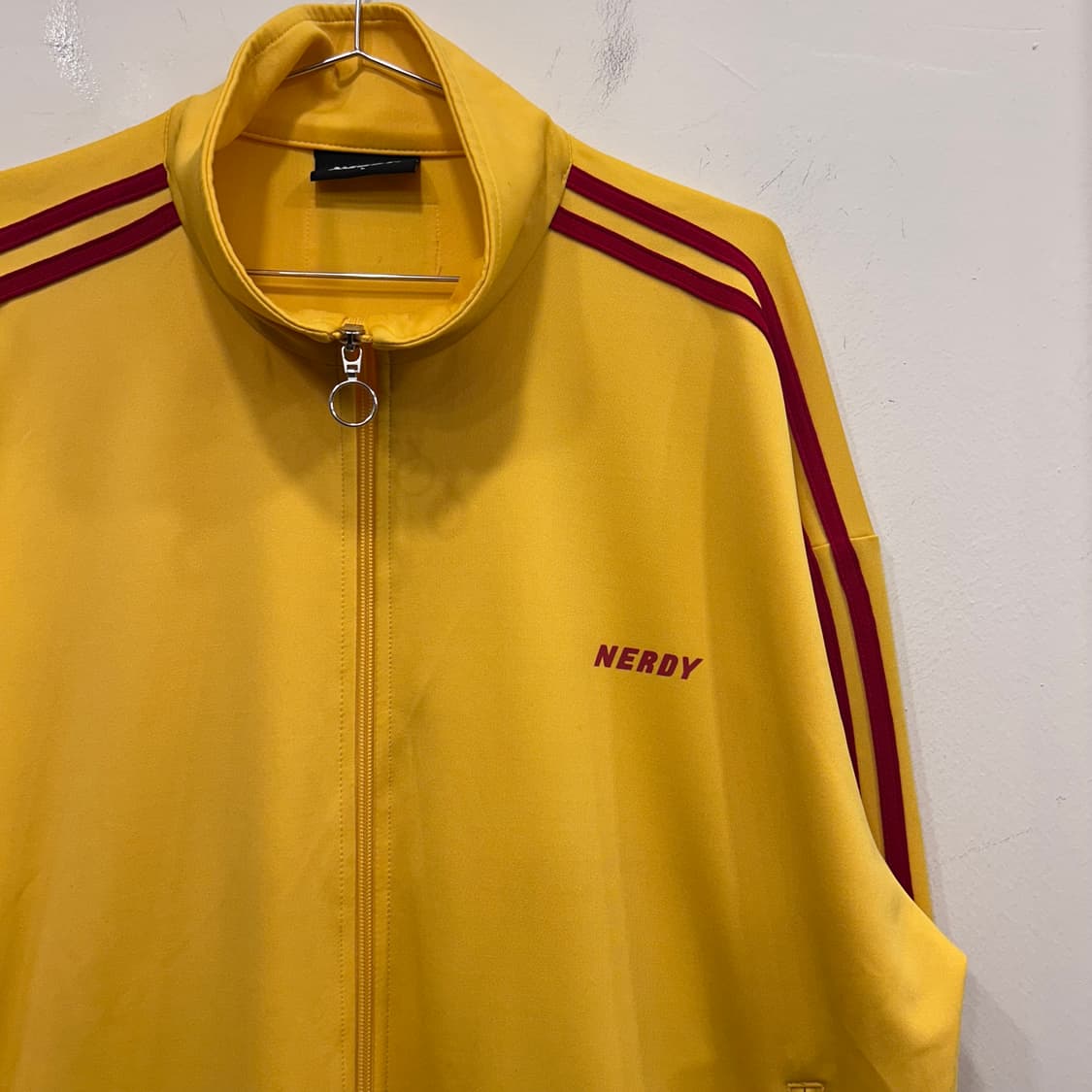 널디 NNS 오버핏 하이넥 트랙 집업 저지 상품이미지1