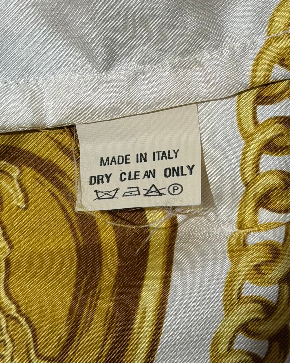 버버리 아이보리 시계 패턴 실크 셔츠 상품이미지8