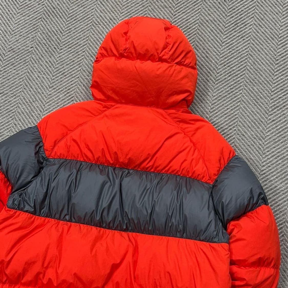 나이키 오버핏 배색 패딩 v1399 상품이미지4