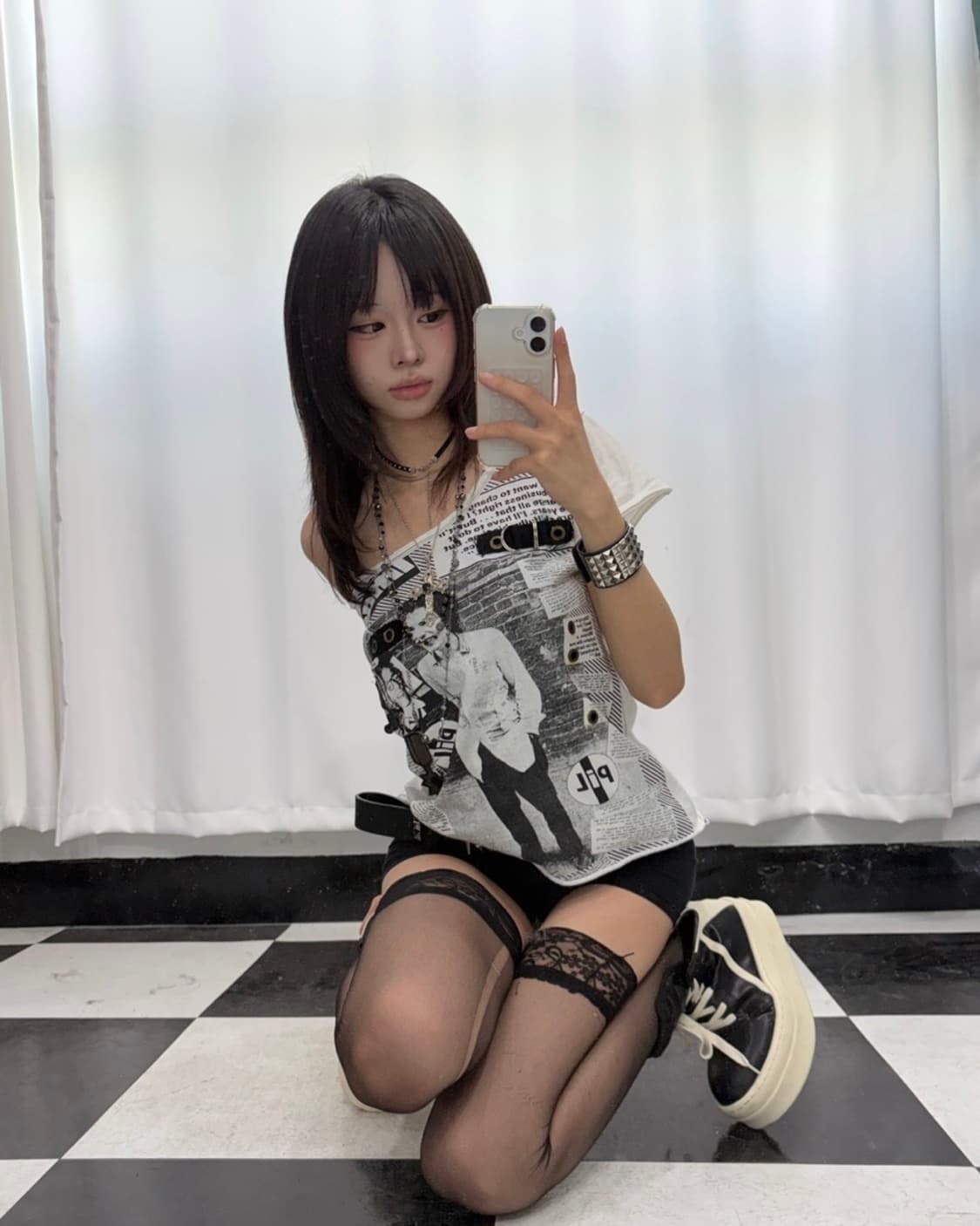 🎸화이트 펑크 프린팅 티셔츠🎸 상품이미지1