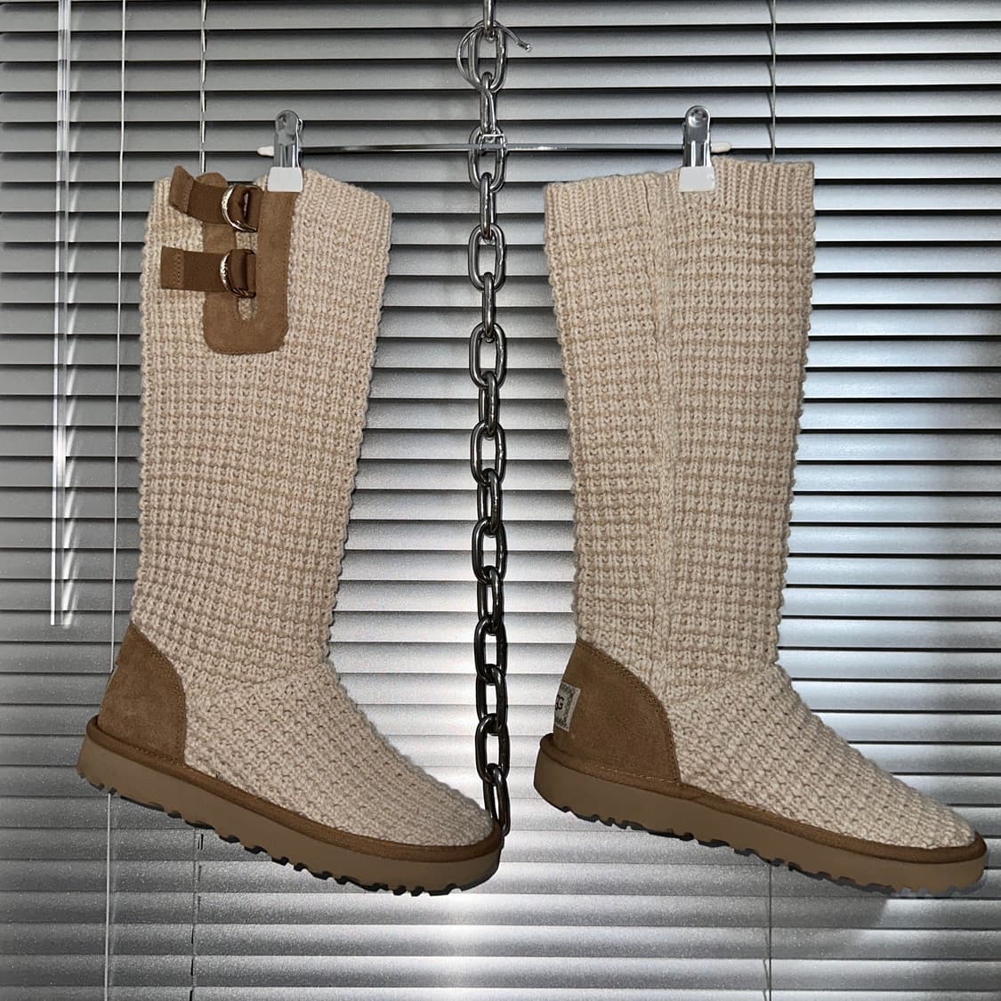 00s 베이지 어그 니크 버클 카디 부츠 상품이미지2