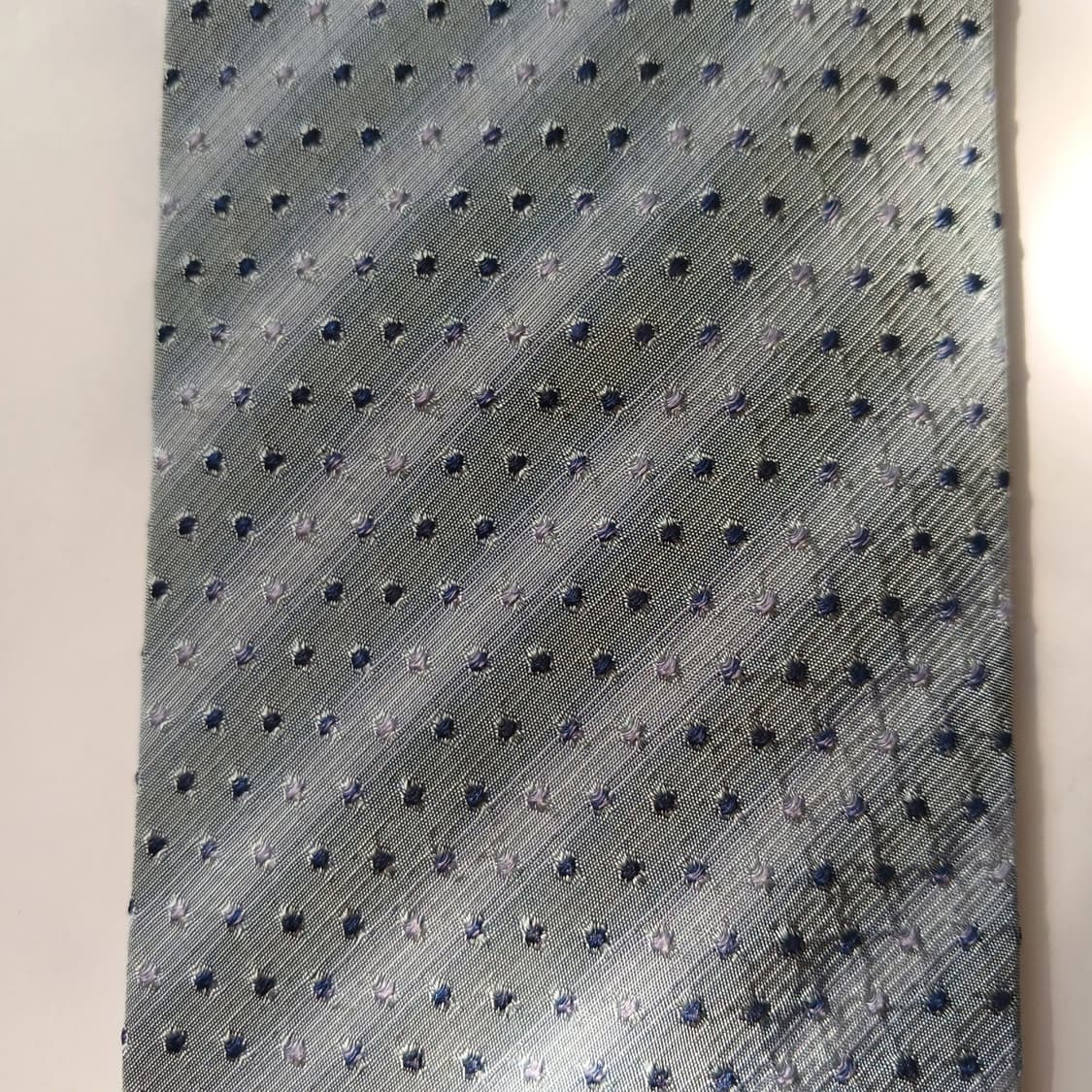 휴고보스 실크 라이트블루 도트 패턴 넥타이 9cm B등급 E761
 상품이미지4