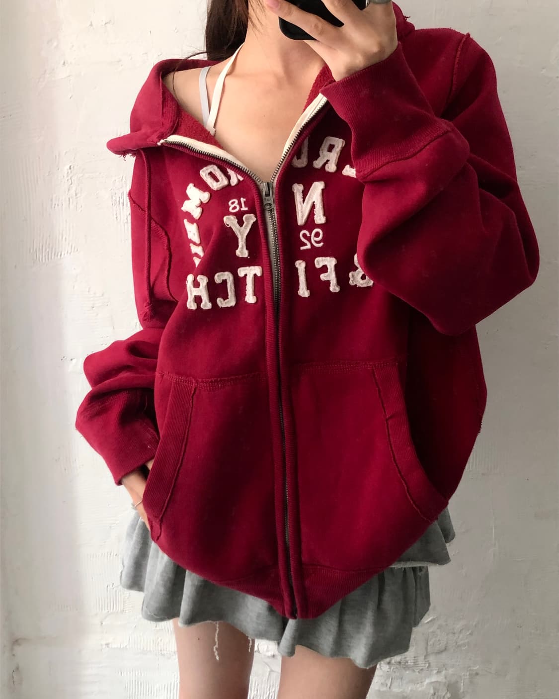 Abercrombie&Fitch 아베크롬비 버건디컬러 아플리케로고 후드집 상품이미지1