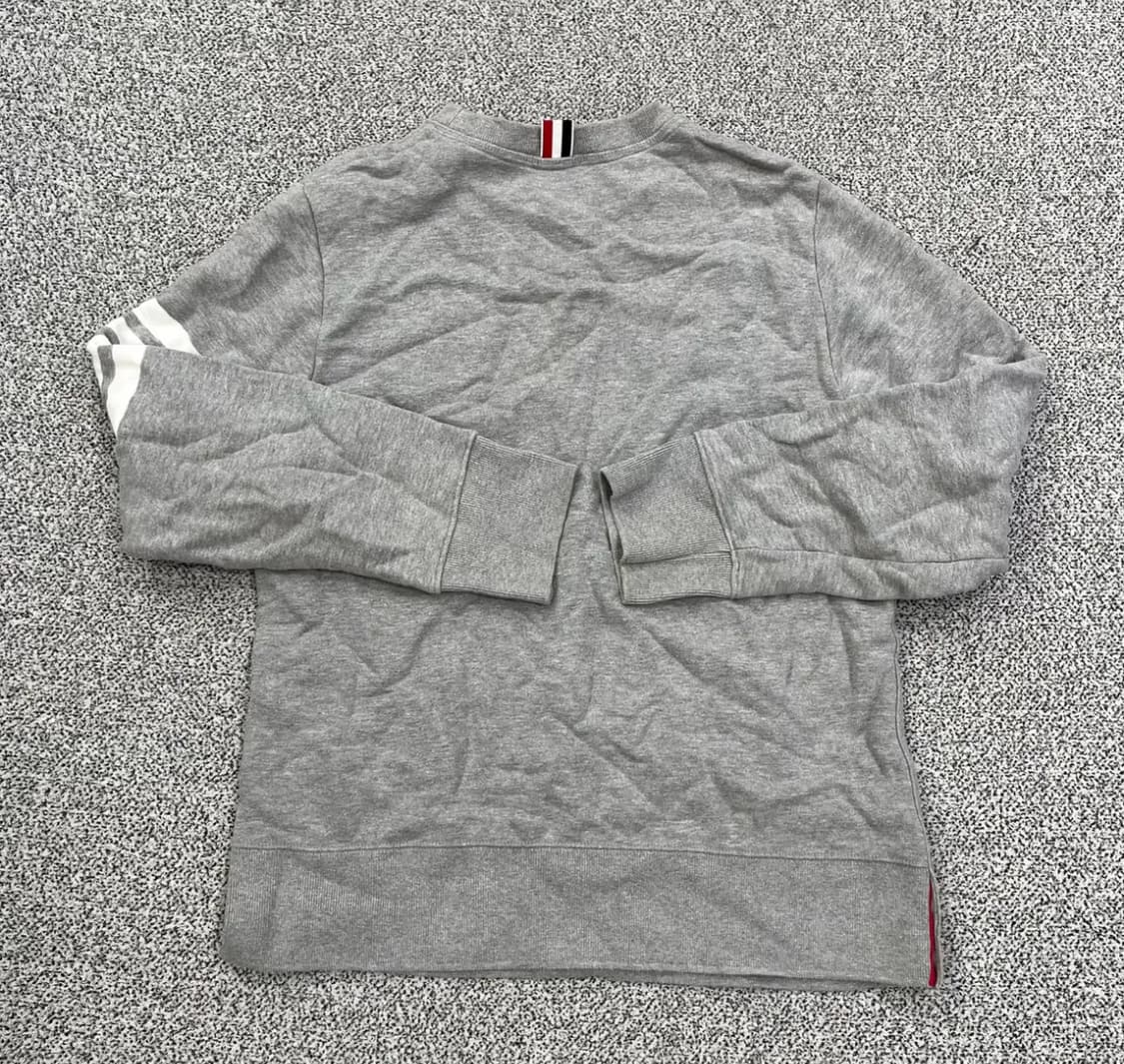 톰브라운 맨투맨 2사이즈 상품이미지5