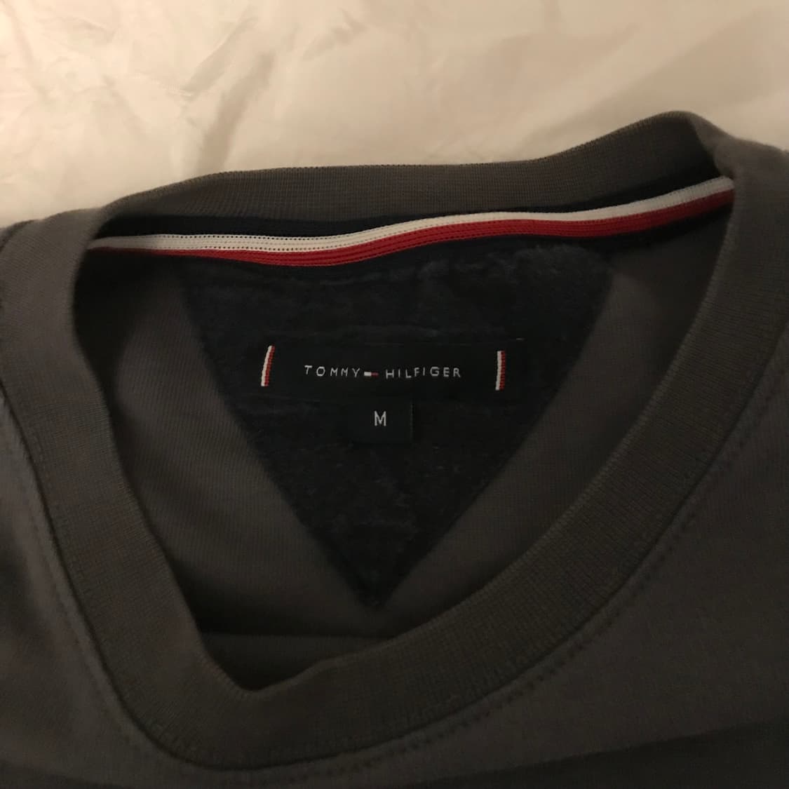 Tommy Hilfiger 타미힐피거 그레이 맨투맨 상품이미지3