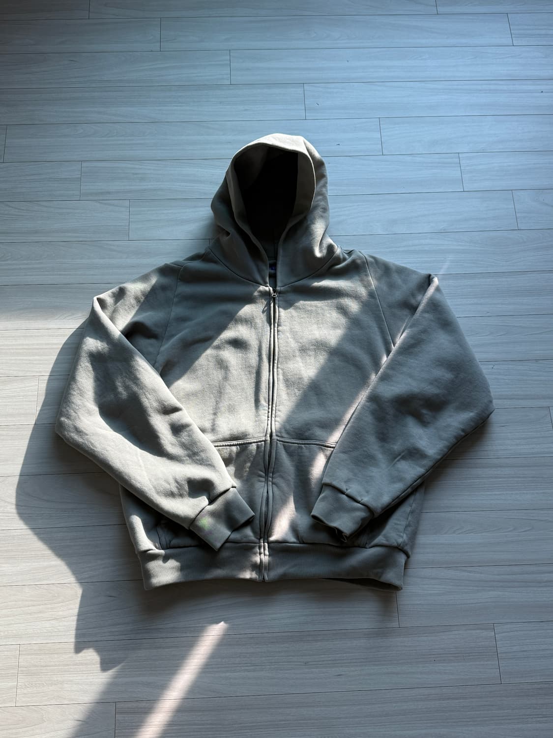 [L] 이지 x 갭 후디 후드 집업 타우페 그레이 상품이미지1