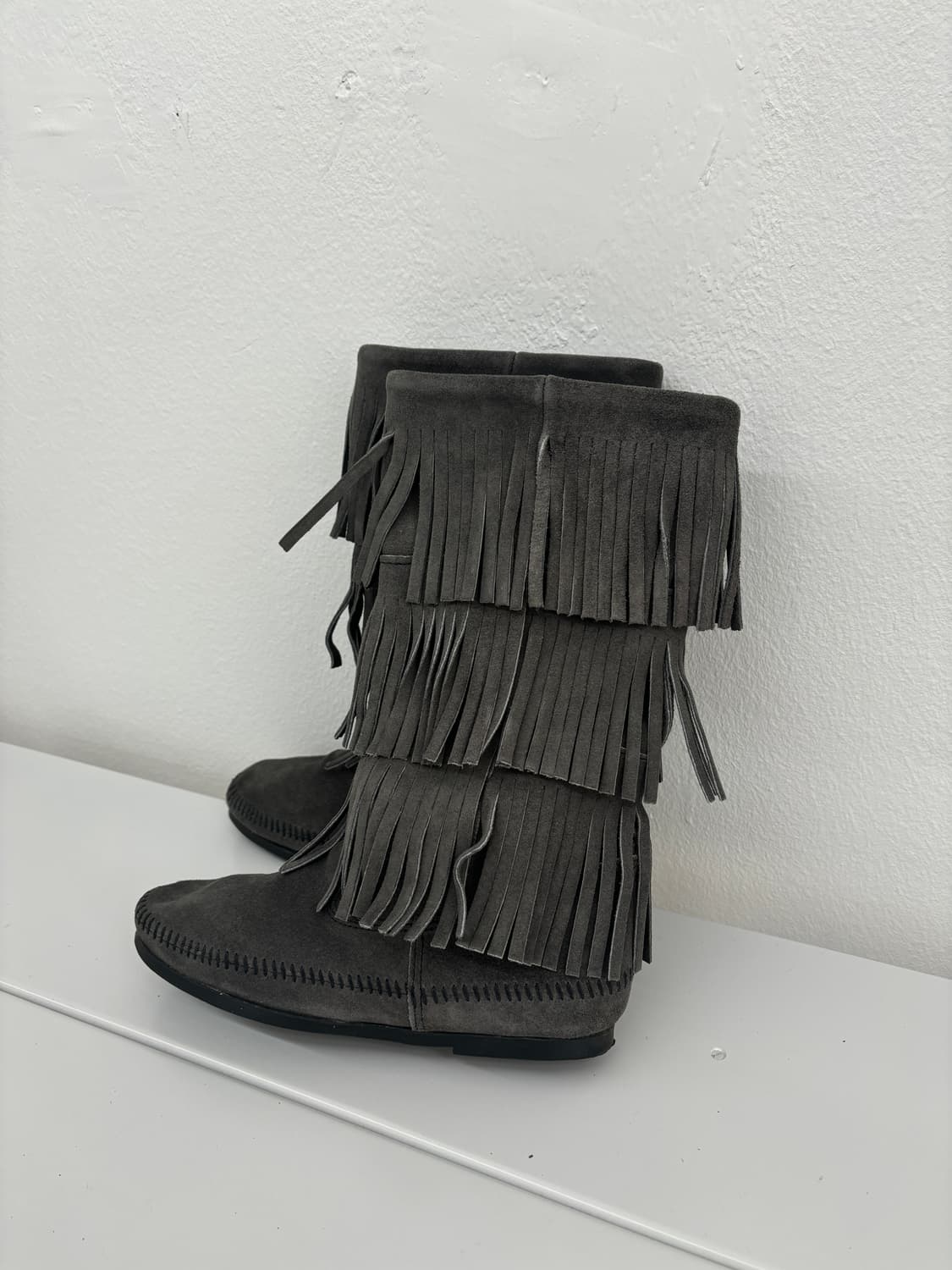 Minnetonka 프린지 부츠 스웨이드 상품이미지2