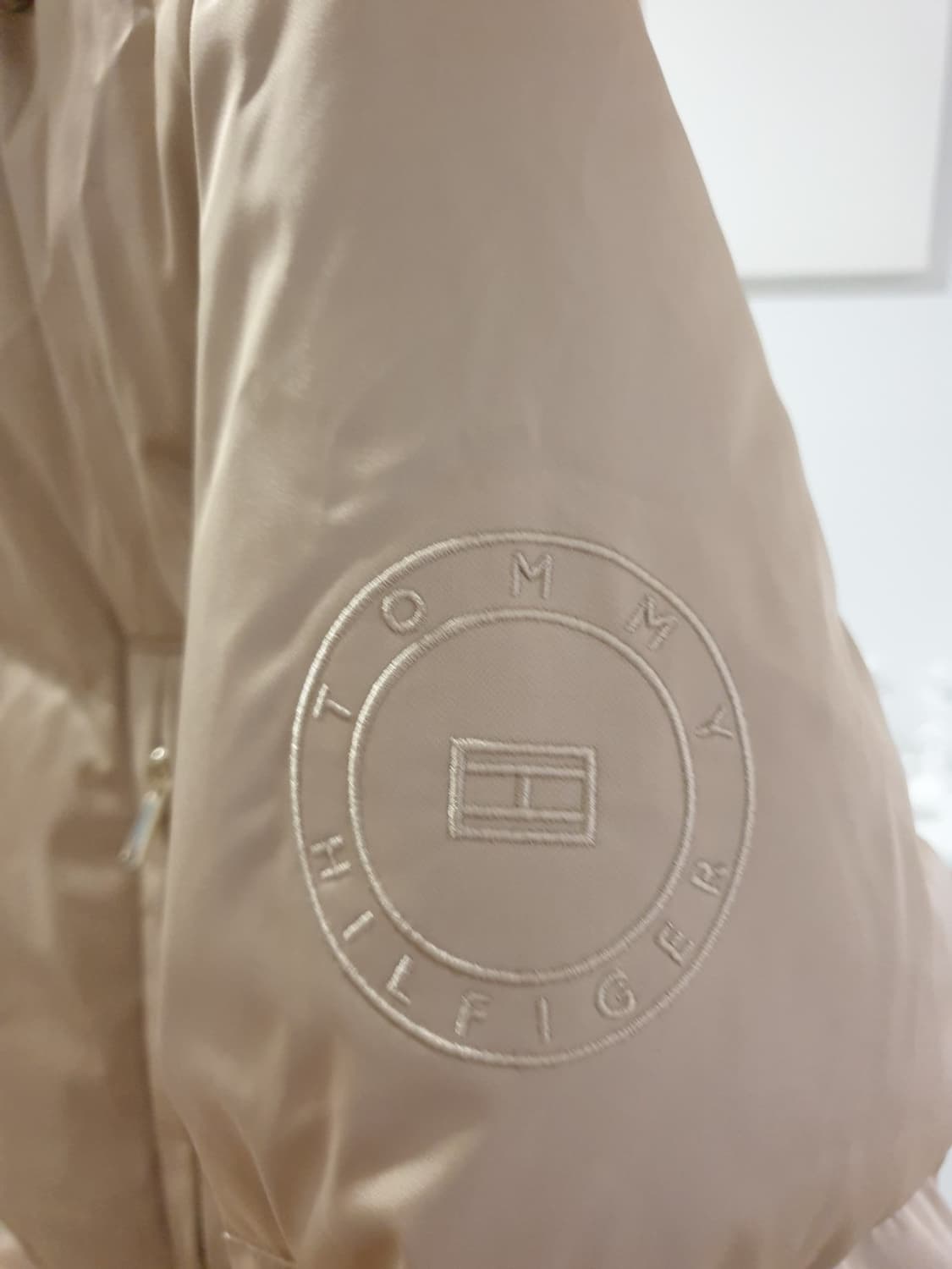 타미힐피거 레터링 패딩 상품이미지3