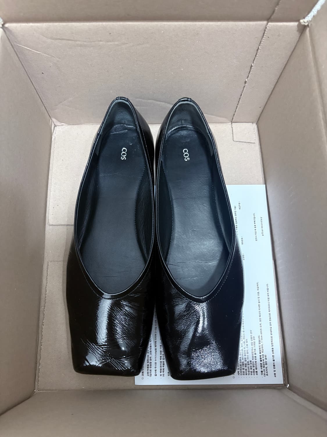 코스 스퀘어 토 발레 플랫 블랙 40 상품이미지2