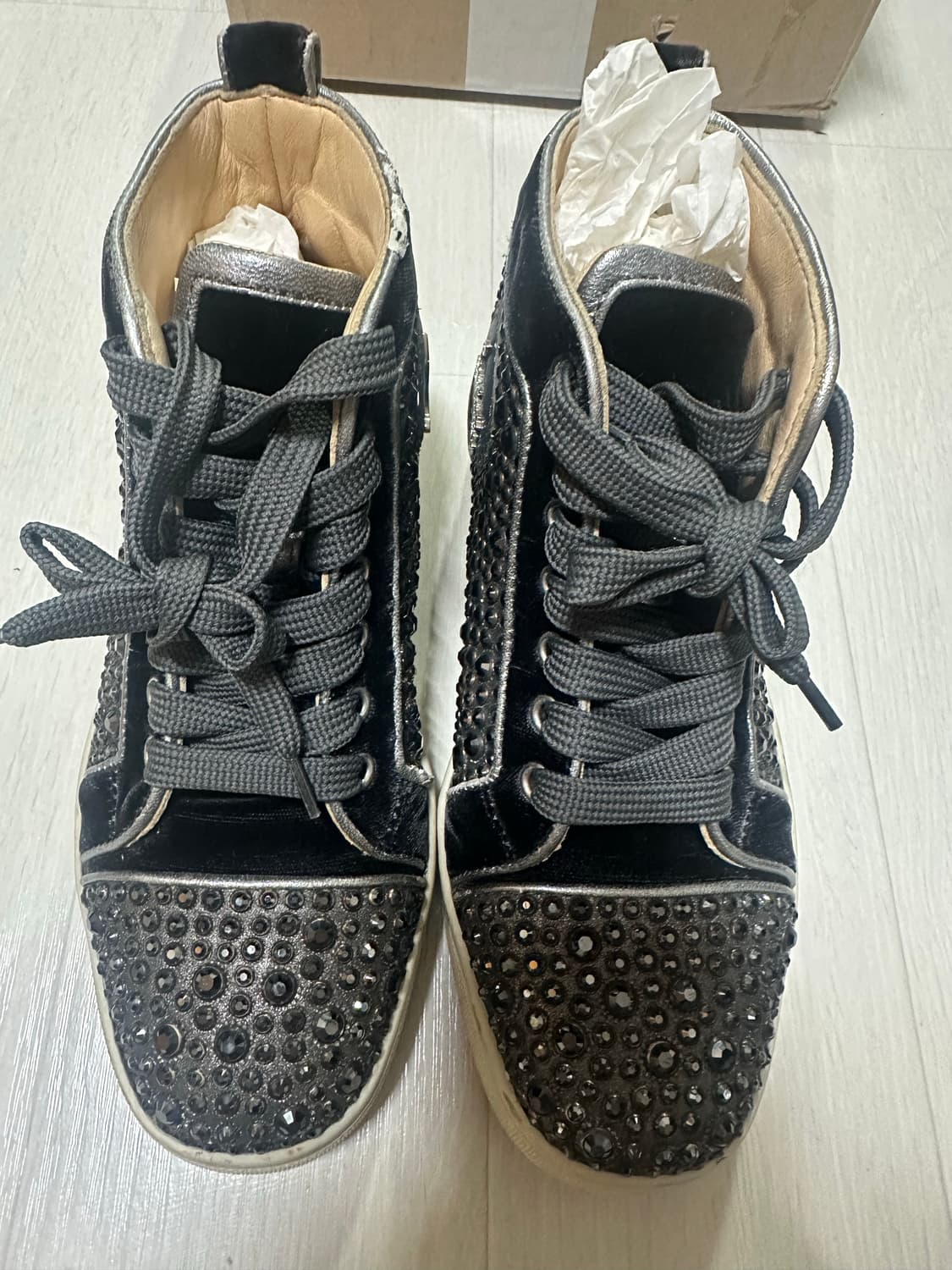 [35] 크리스찬 루부탱 스왈로브스키 스왈롭 상품이미지1