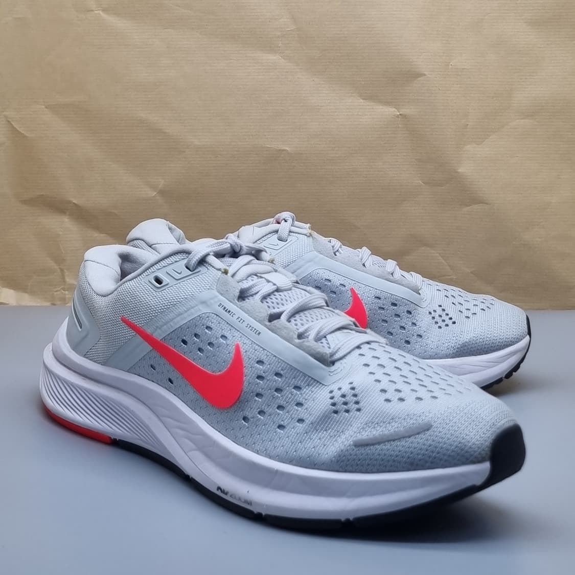 나이키 에어줌 스트럭처 런닝화 245 상품이미지1