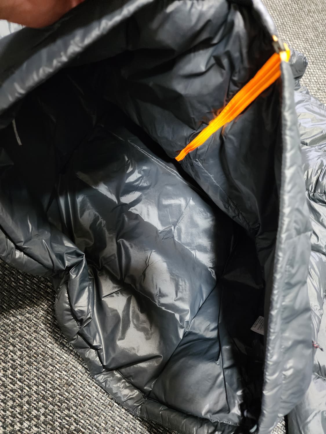 노스페이스 그레이 경량 패딩 100 L사이즈 상품이미지3