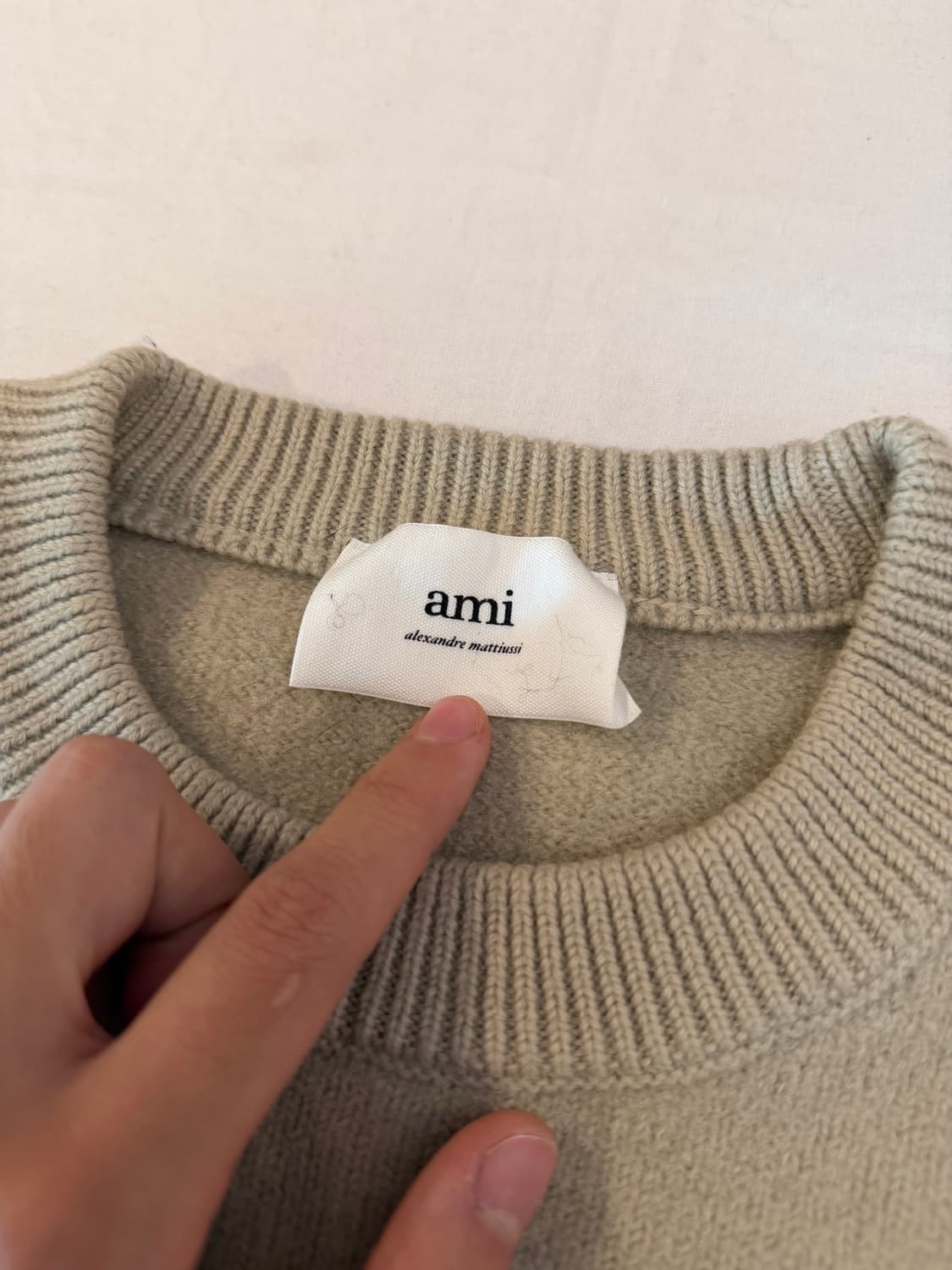 아미 빅 하트로고 헤비 울 니트 베이지 상품이미지4