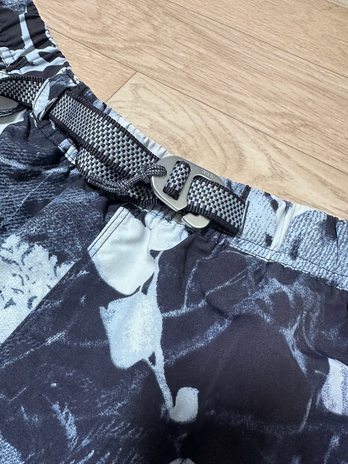 [US:L]나이키 ACG 올오버 프린트 트레일 쇼츠 상품이미지3