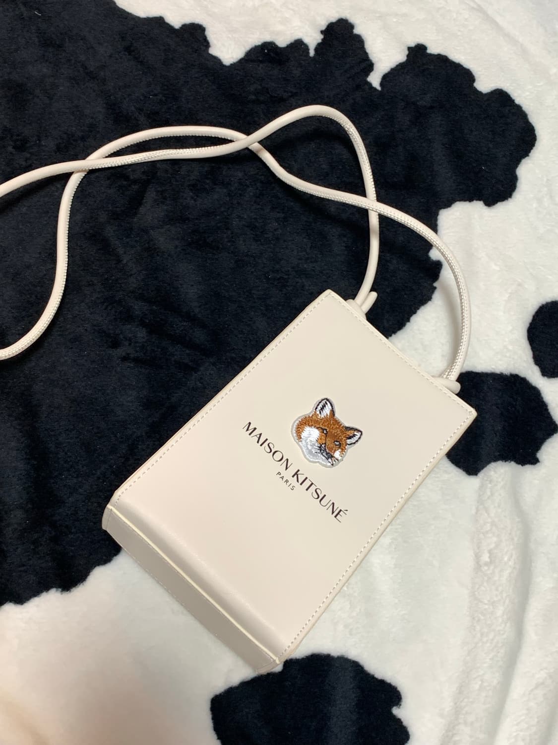 메종키츠네 라네즈 크로스백 상품이미지1