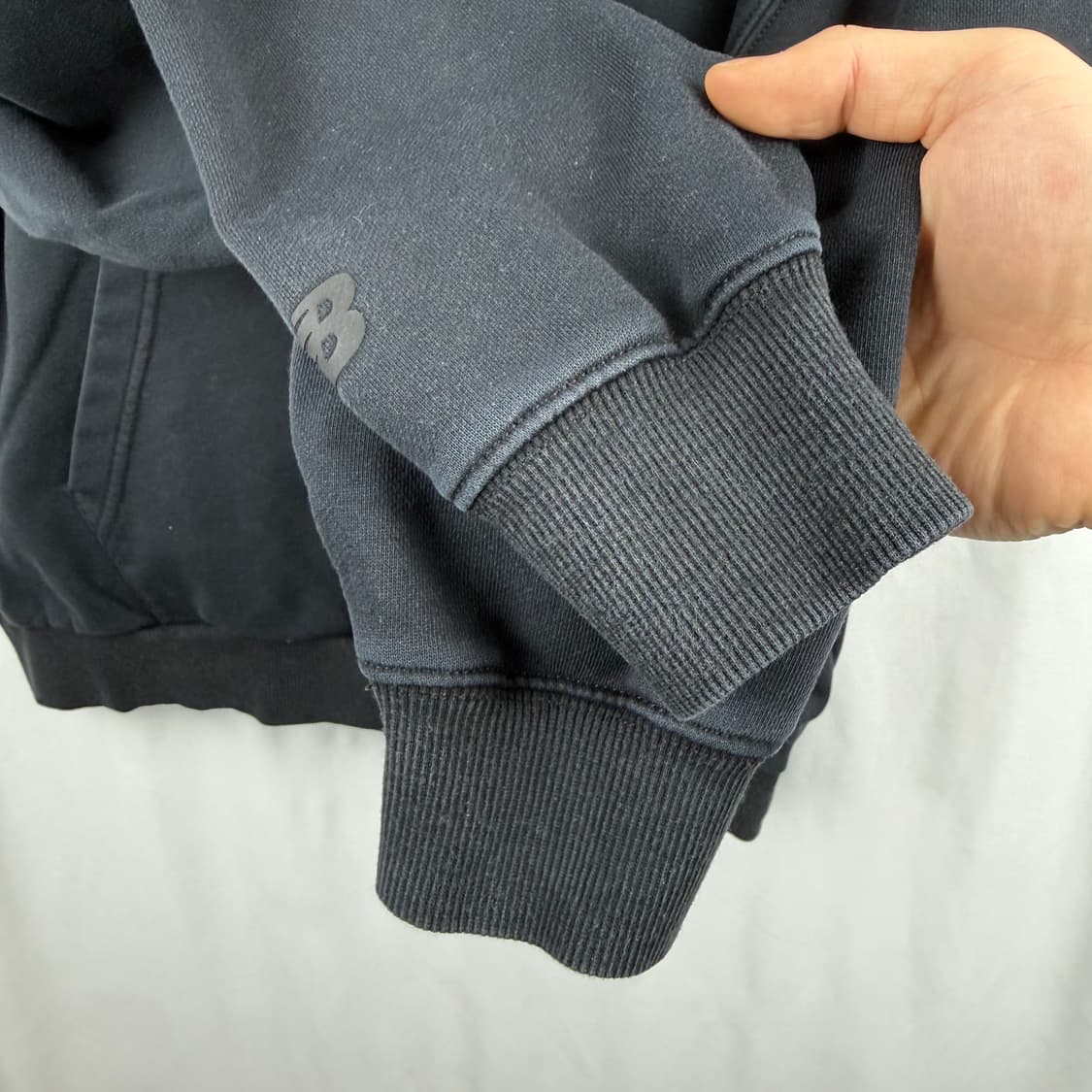 (S) 뉴발란스 백로고 후드 티 블랙 상품이미지4