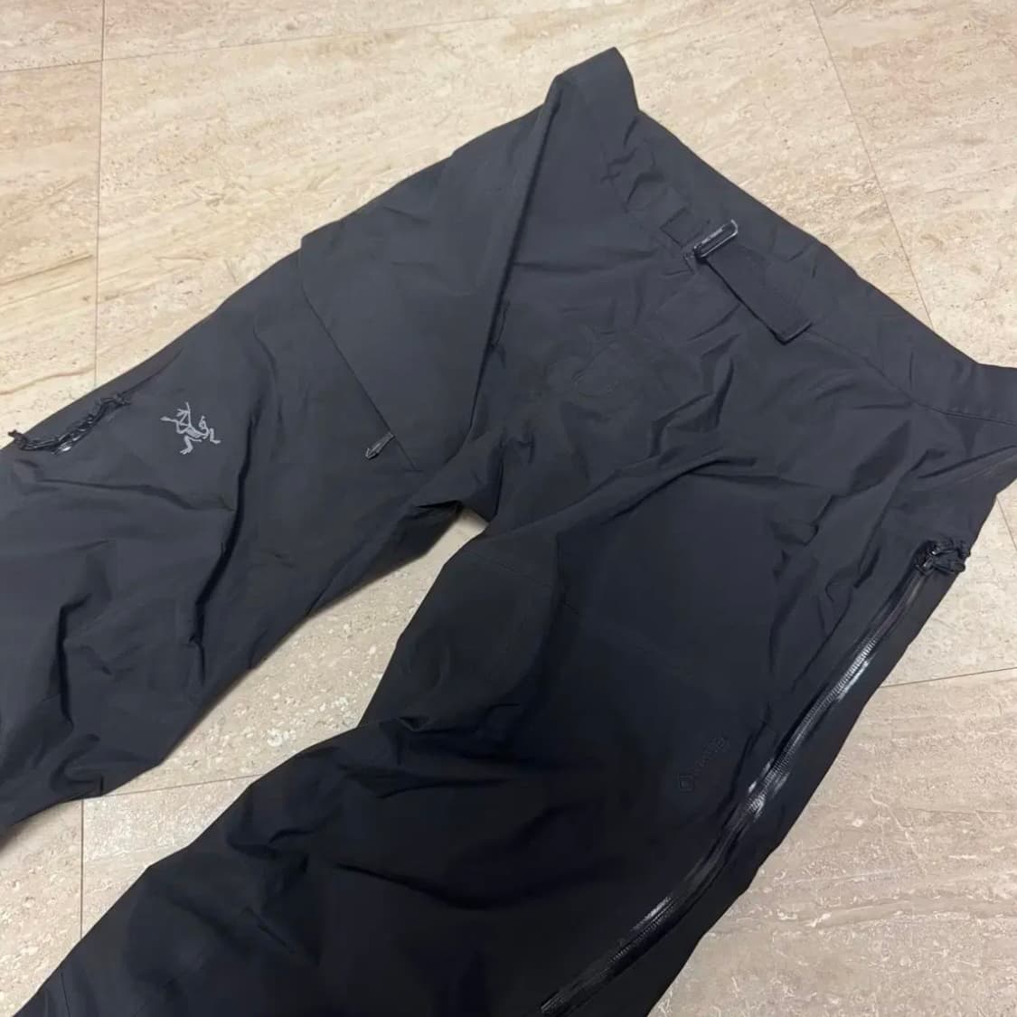 [L] 아크테릭스 베타AR 고어텍스 팬츠 블랙 상품이미지3