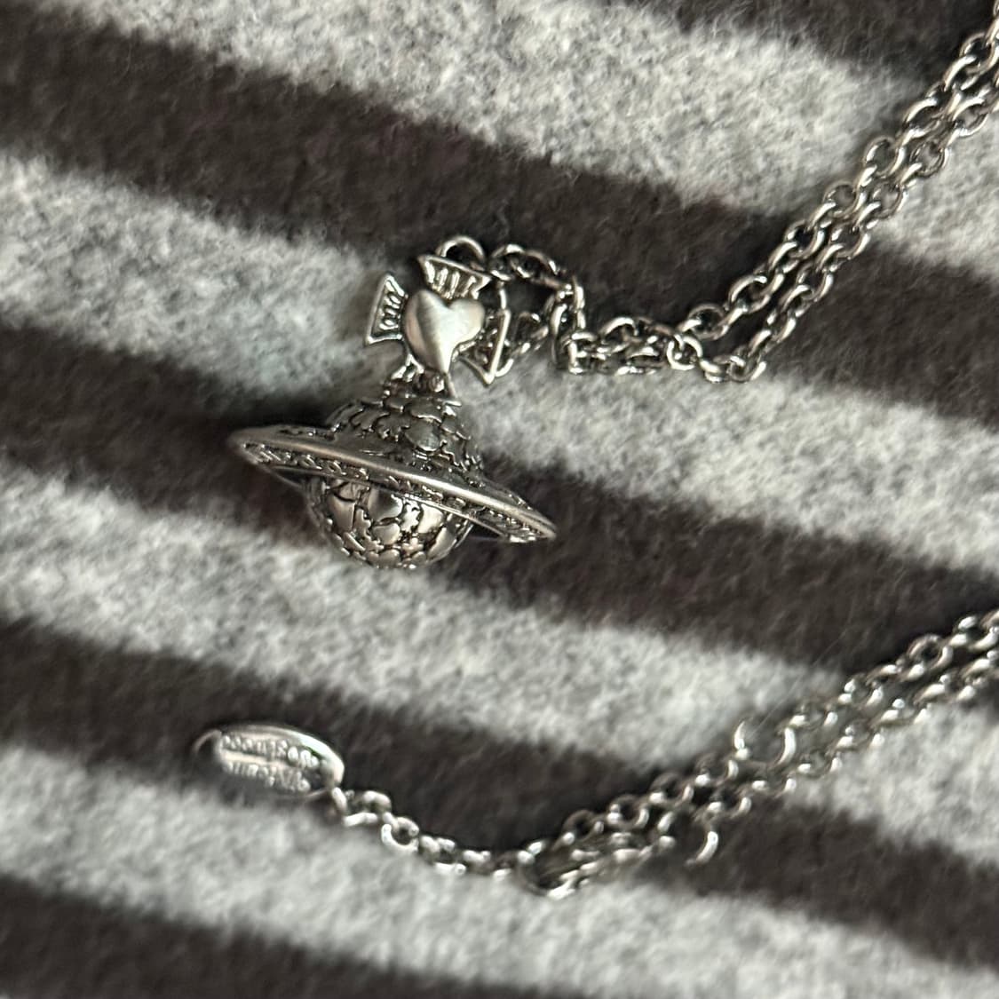 비비안웨스트우드 오알비 고딕 팬던트 목걸이 상품이미지2