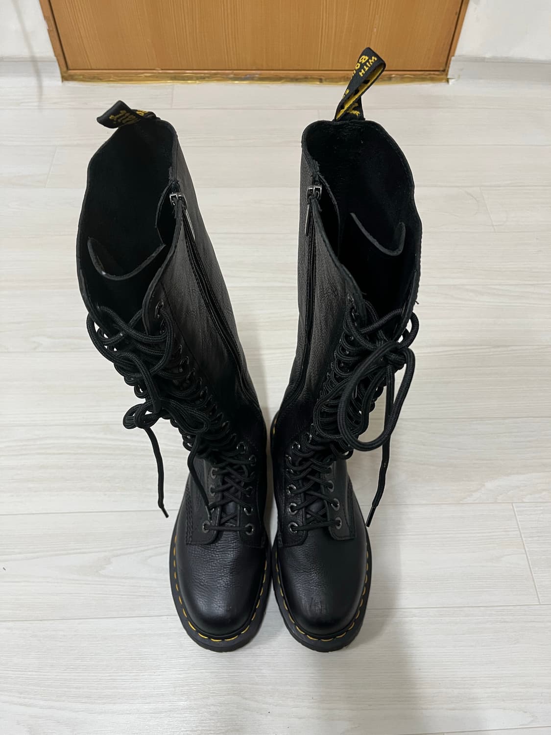 닥터마틴 1B60 20홀 상품이미지2