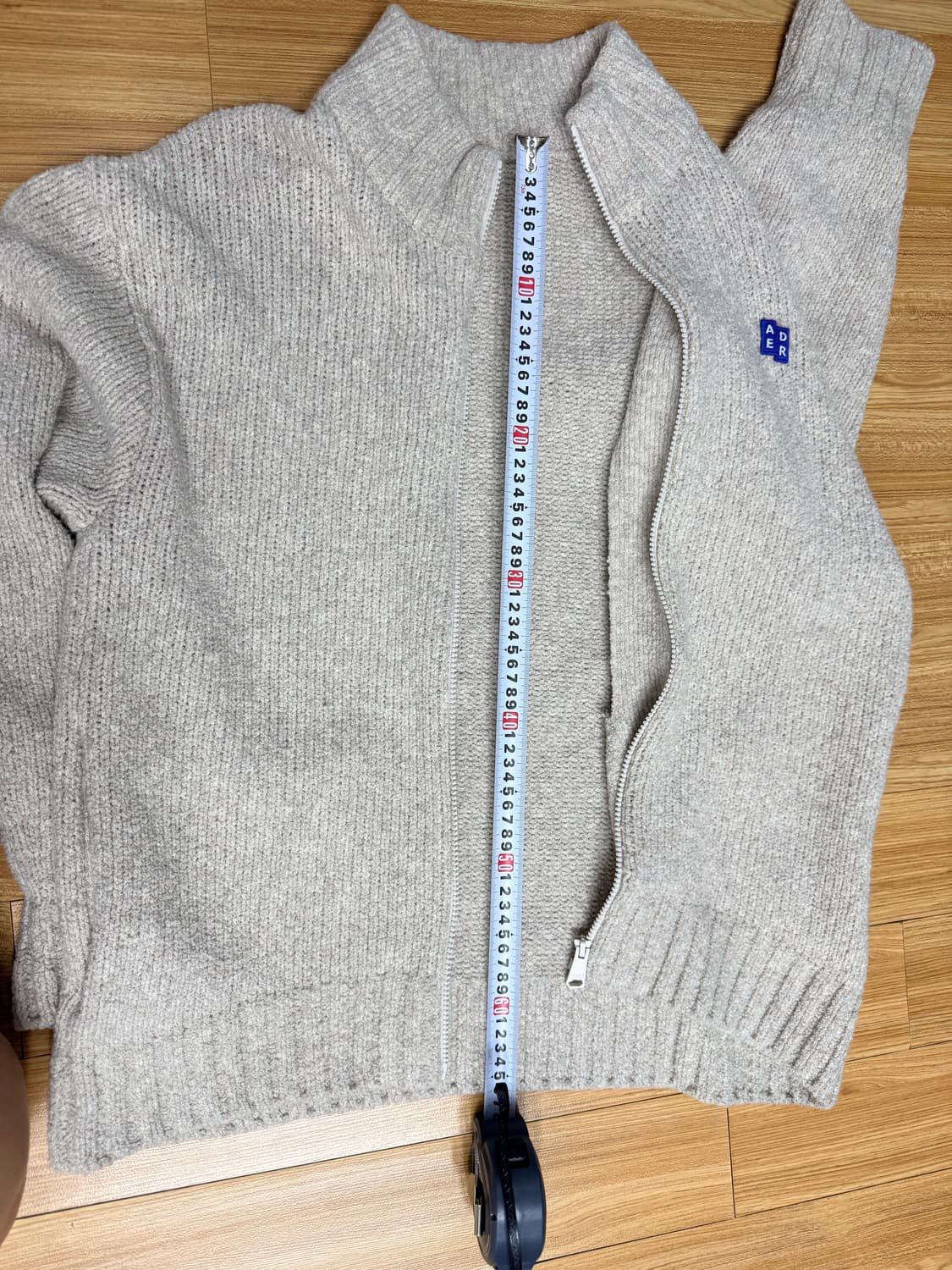 아더에러 시그니피컨트 집업 니트 M 상품이미지3