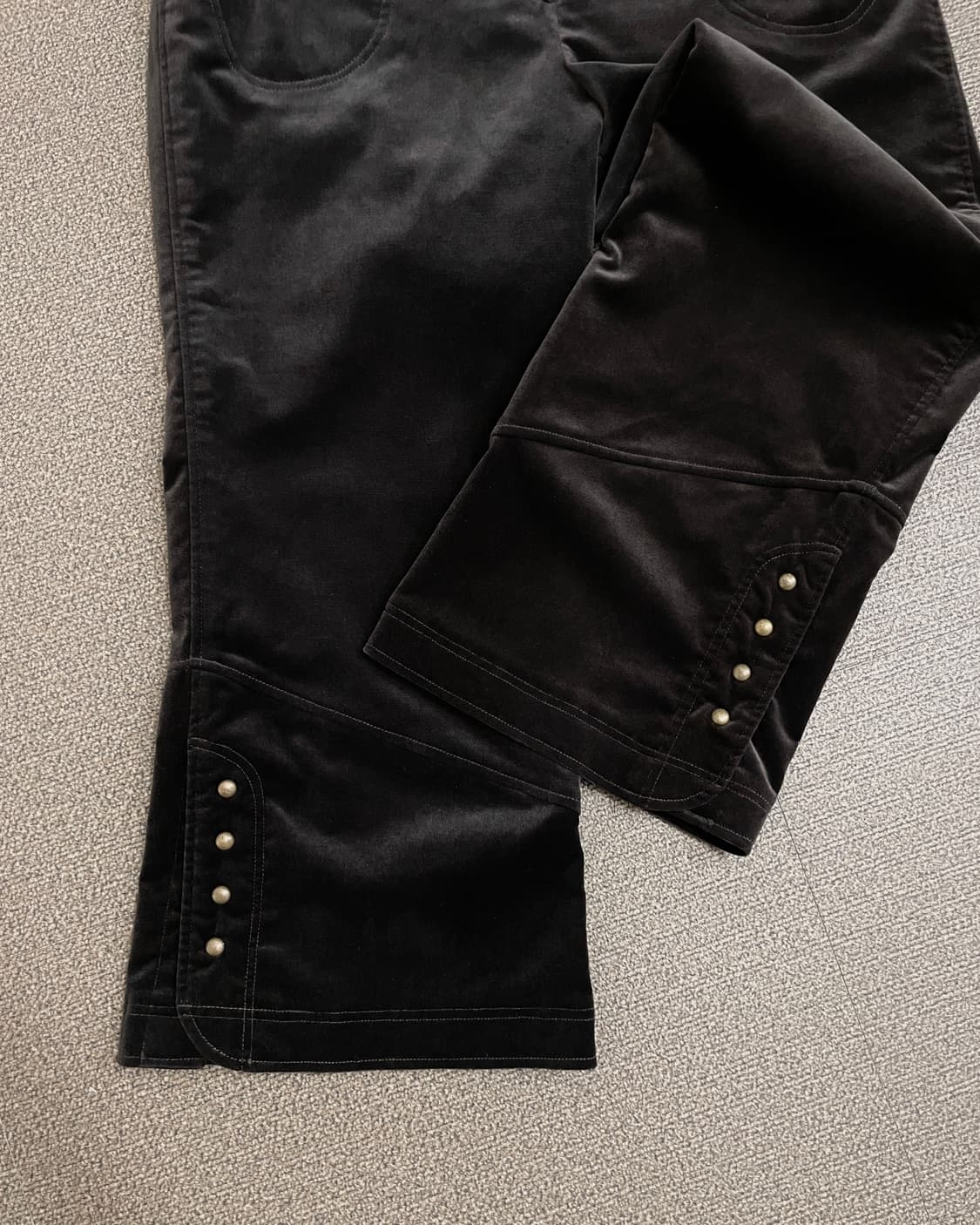 벨벳 플레어 크롭 팬츠 상품이미지5