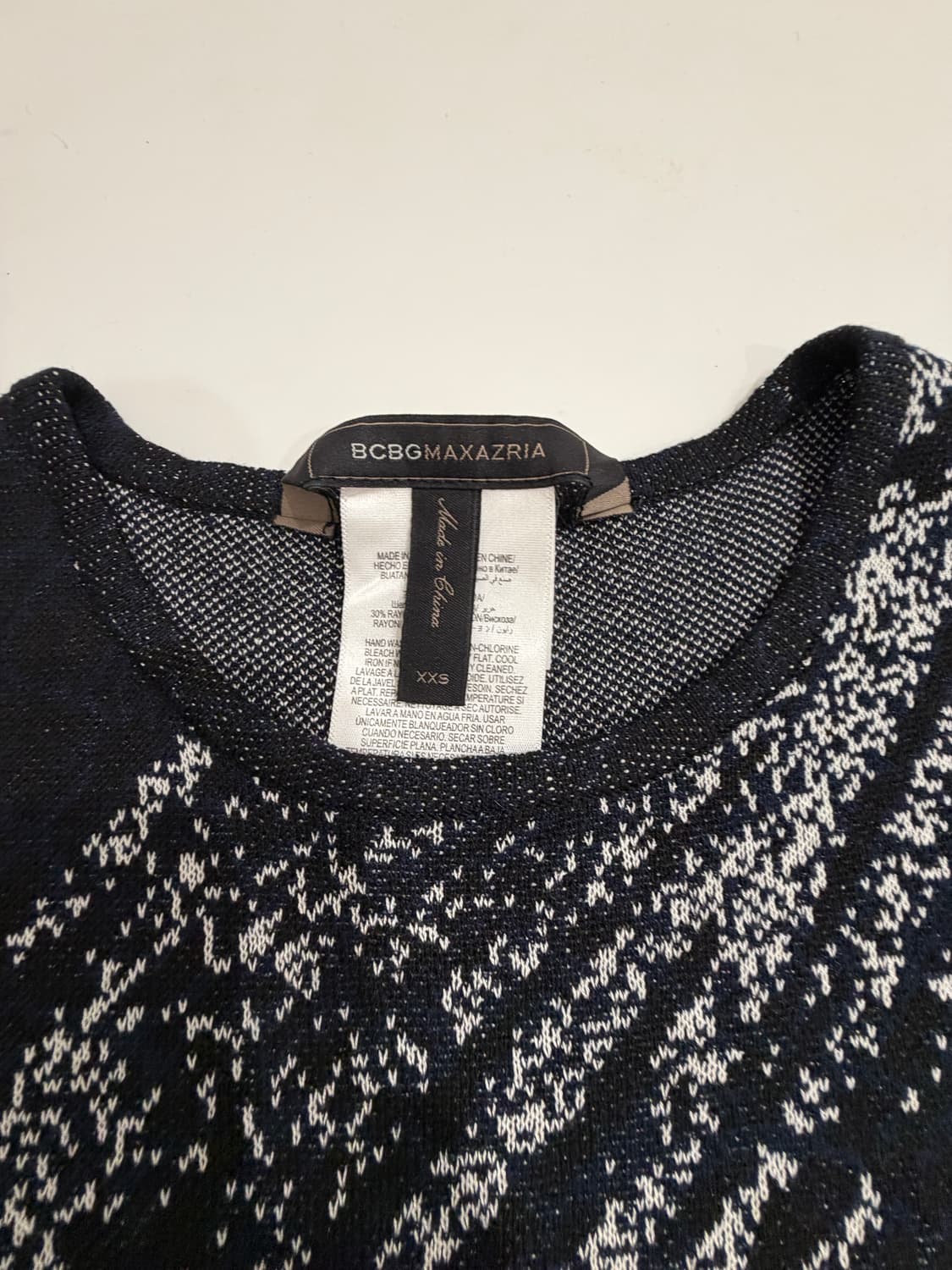 자카드 라운드 실크 반팔 니트 상품이미지7