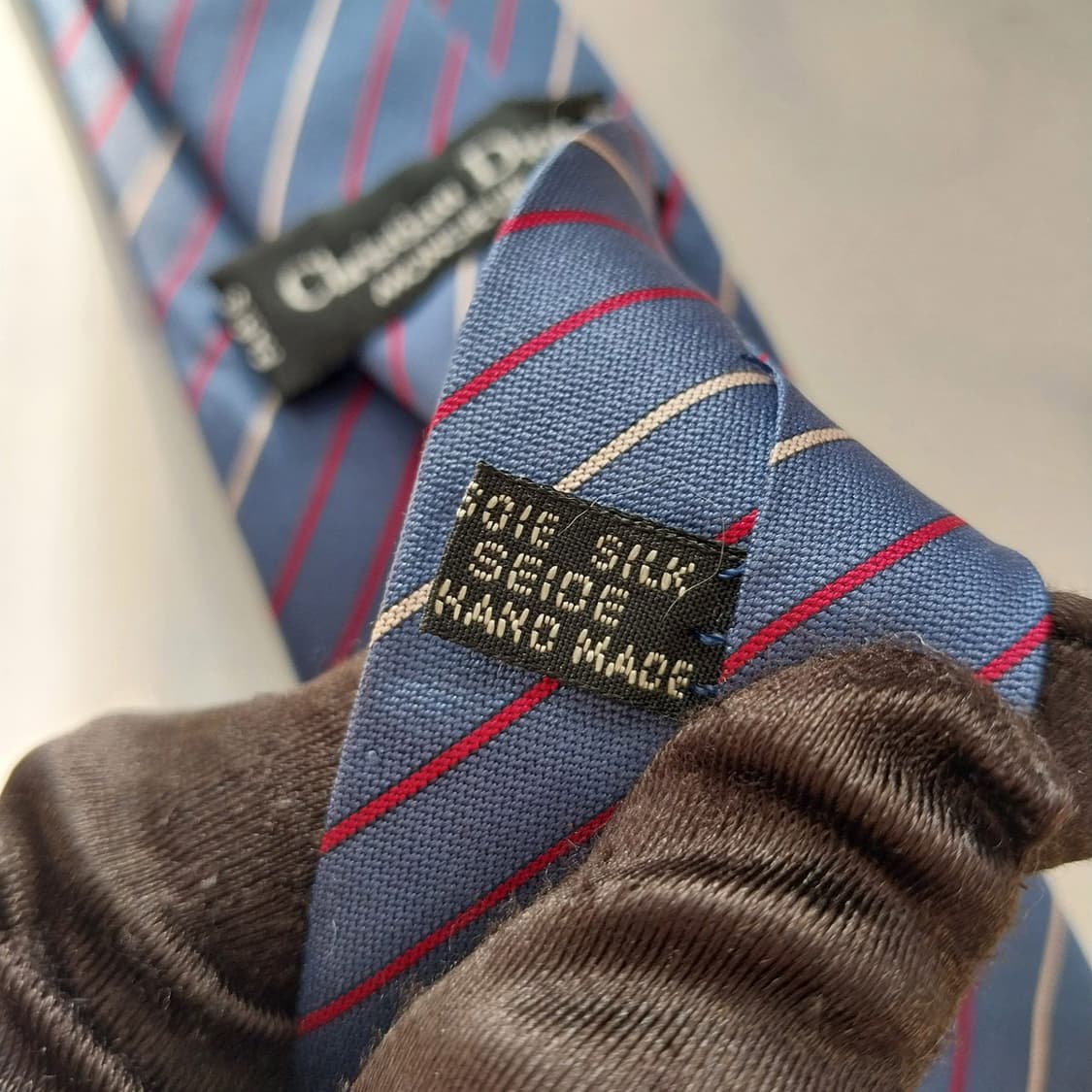 디올 실크 스트라이프 로고 포인트 넥타이 8.2cm A+등급 K1777
 상품이미지10