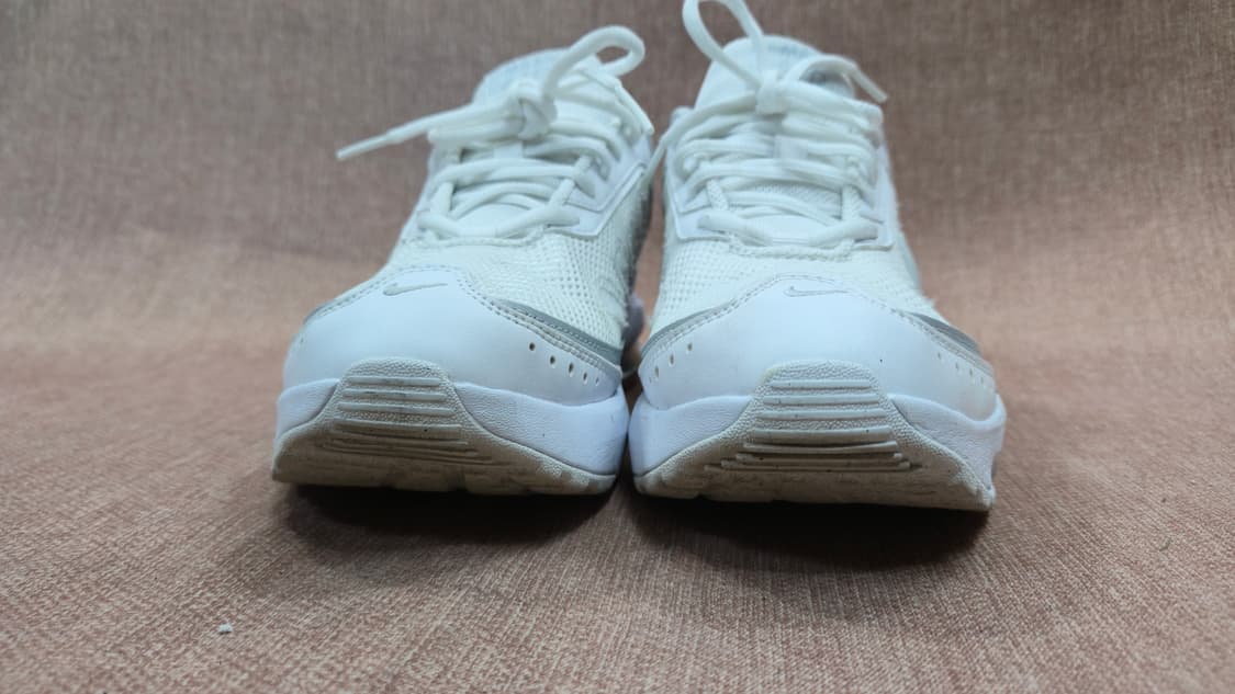 나이키 245mm-  에어맥스 AP 여성운동화
유니크한 디자인
상태 아주 상품이미지3