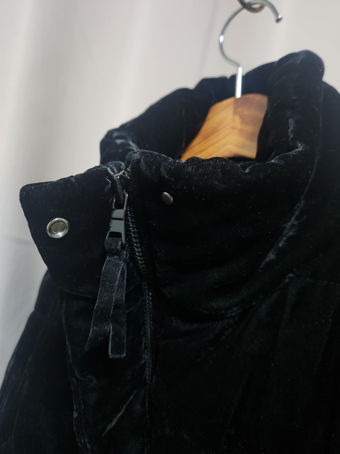 11AM 벨벳 블랙 숏패딩 점퍼 상품이미지6