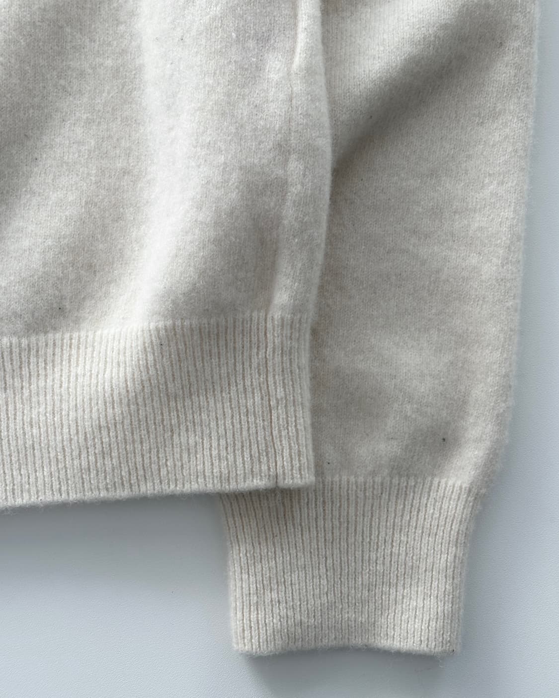 COMMEdesGARÇONS 꼼데가르송 하트와펜 아이보리컬러 울 가디건 상품이미지6