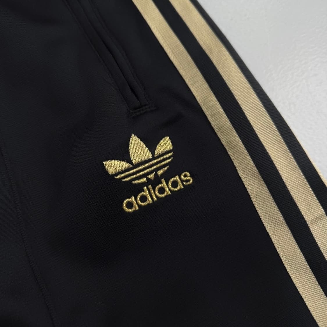 아디다스 파이어버드 검금 삼선 올드스쿨 트랙팬츠 상품이미지3
