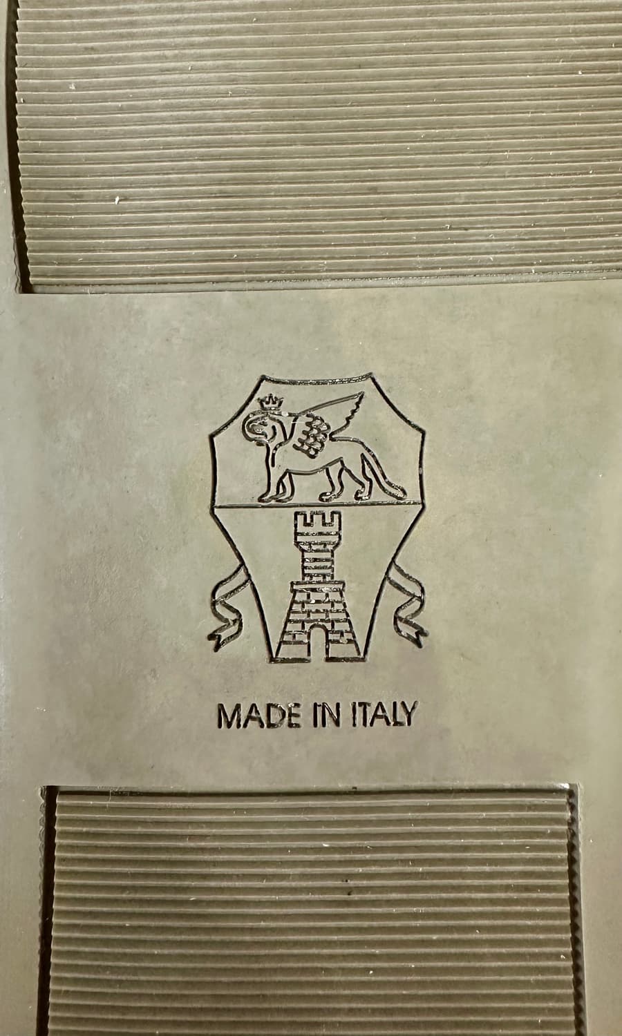 브루넬로 쿠치넬리 스웨이드 그레이 스니커즈 상품이미지7