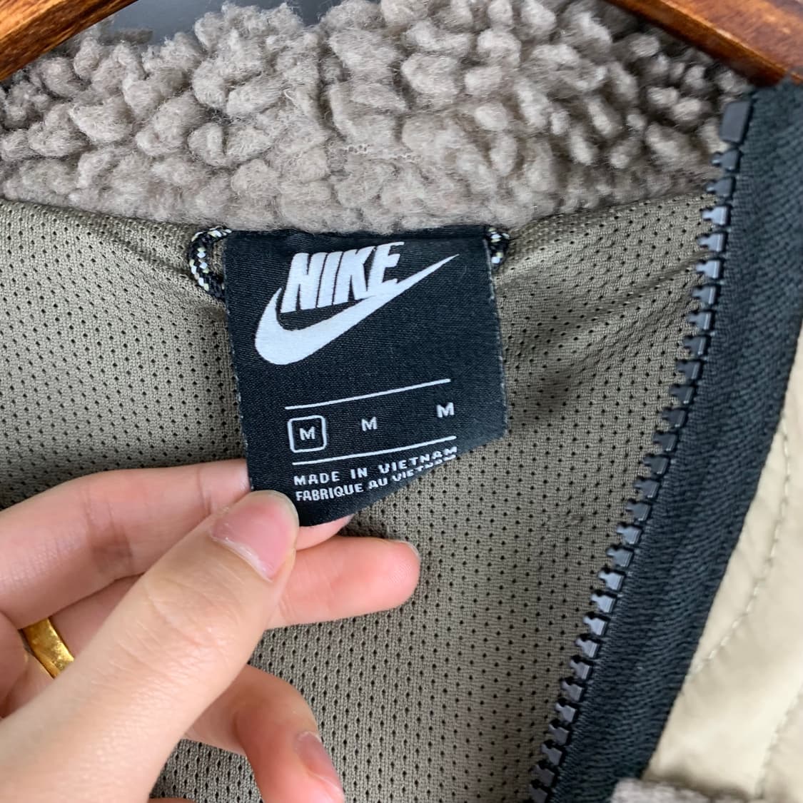 나이키 퓨추라 헤리티지 쉐르파 퀼팅 자켓 상품이미지6