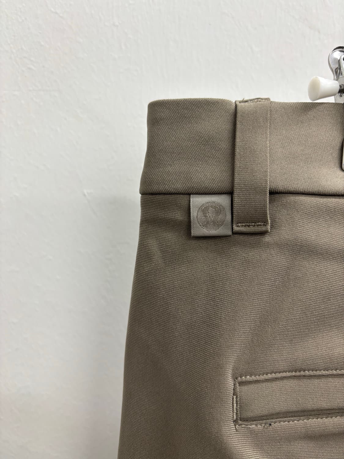 룰루레몬(lululemon) 남성용 커미션 팬츠 클래식 핏 상품이미지3