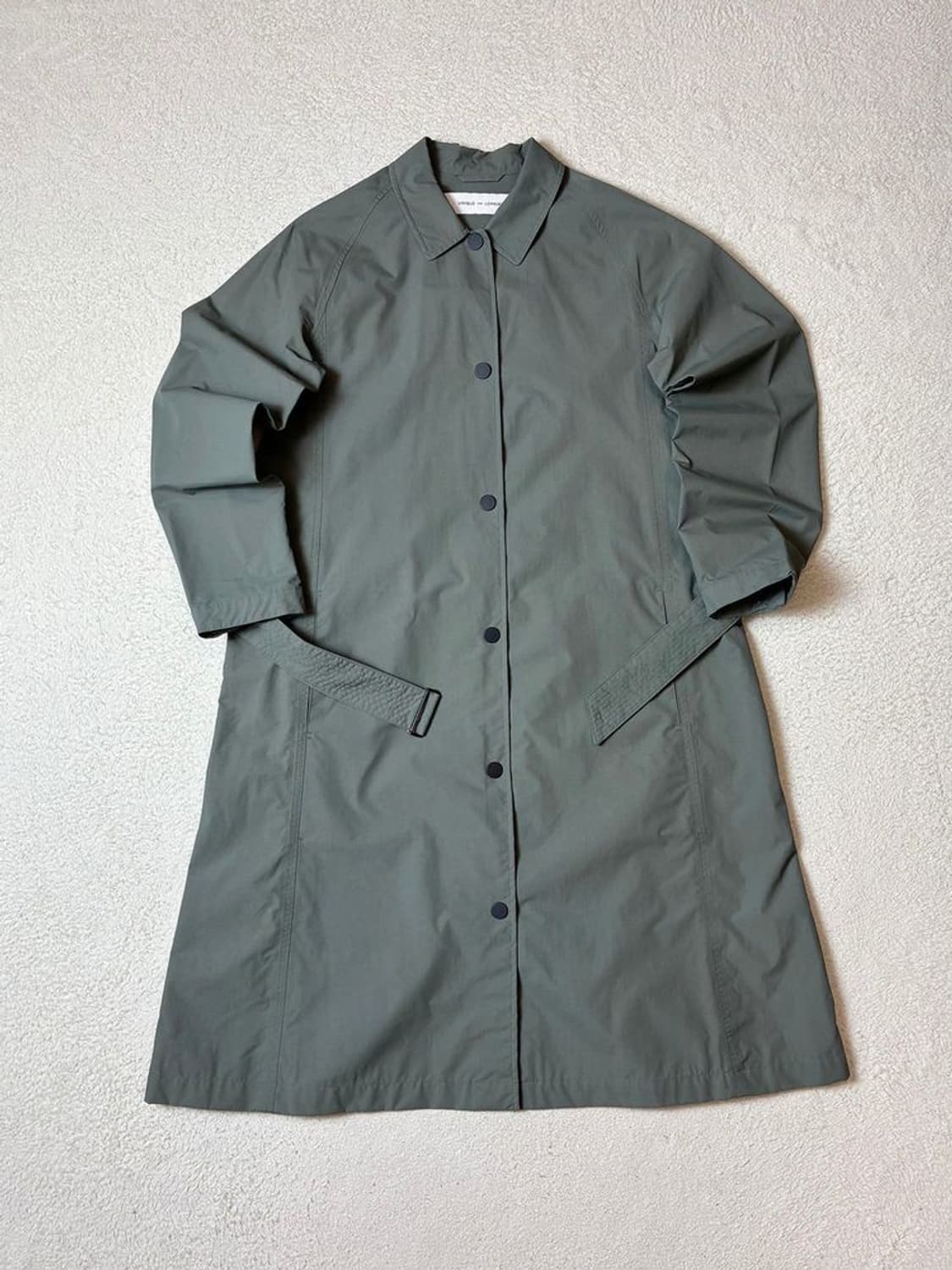 유니클로 x 르메르 웨더 벨티드 트렌치 레인코트 PN7202 상품이미지1