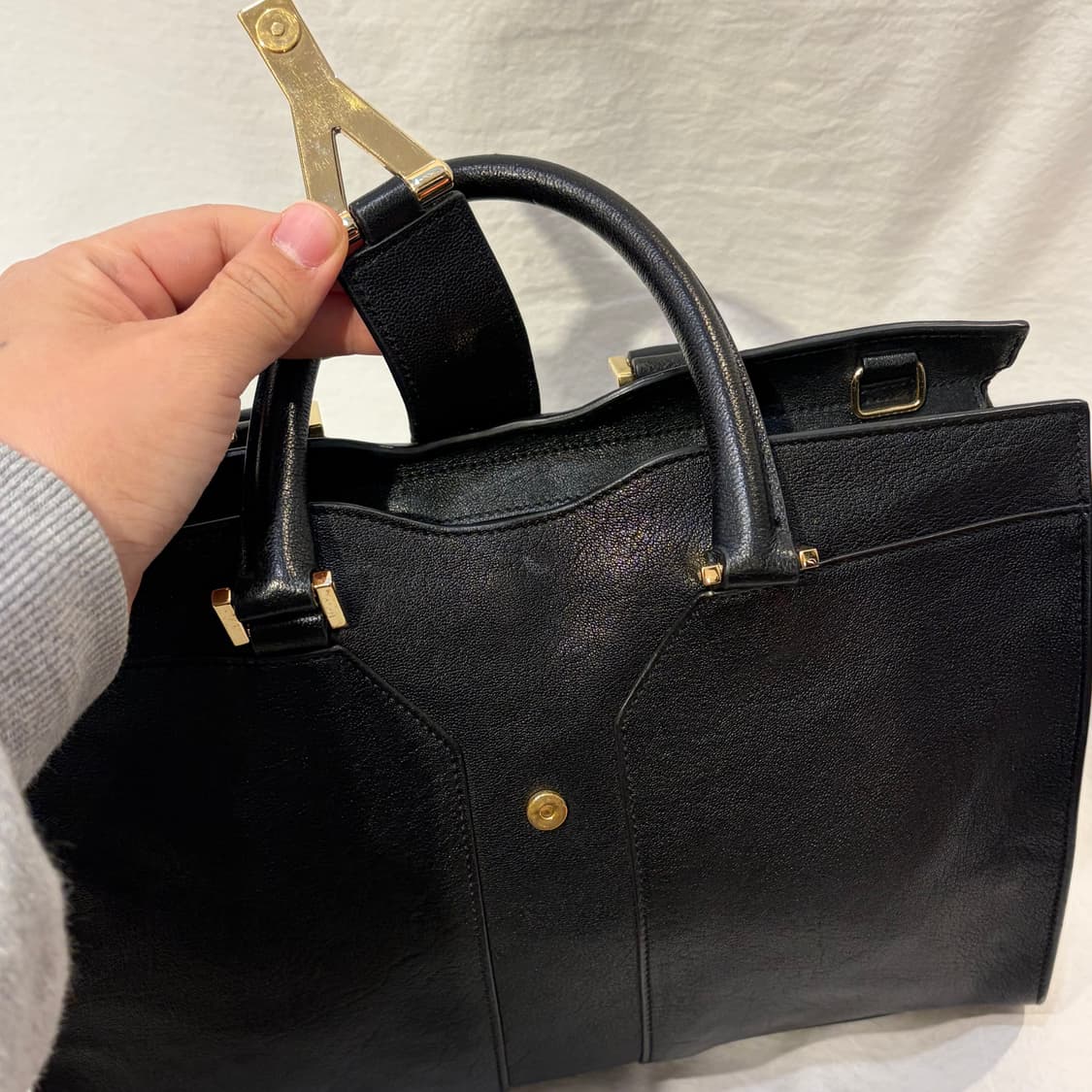 입생로랑 카바시크 블랙 레더 토트백 가방 상품이미지7