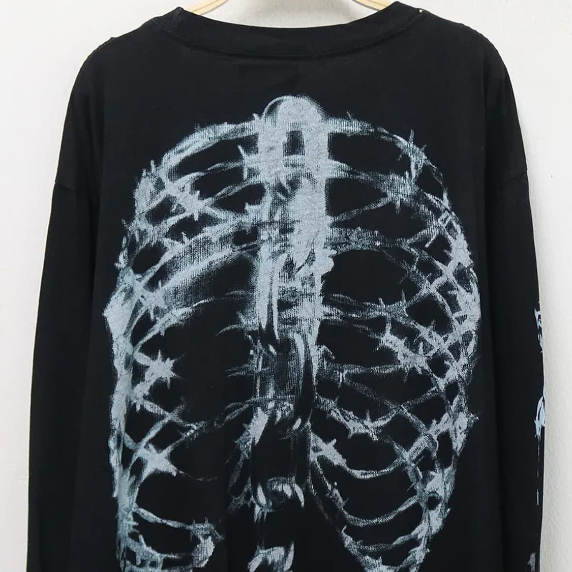 버쉬카 X POSTY CO 본 프린팅 고스로리 티셔츠 62375 상품이미지6