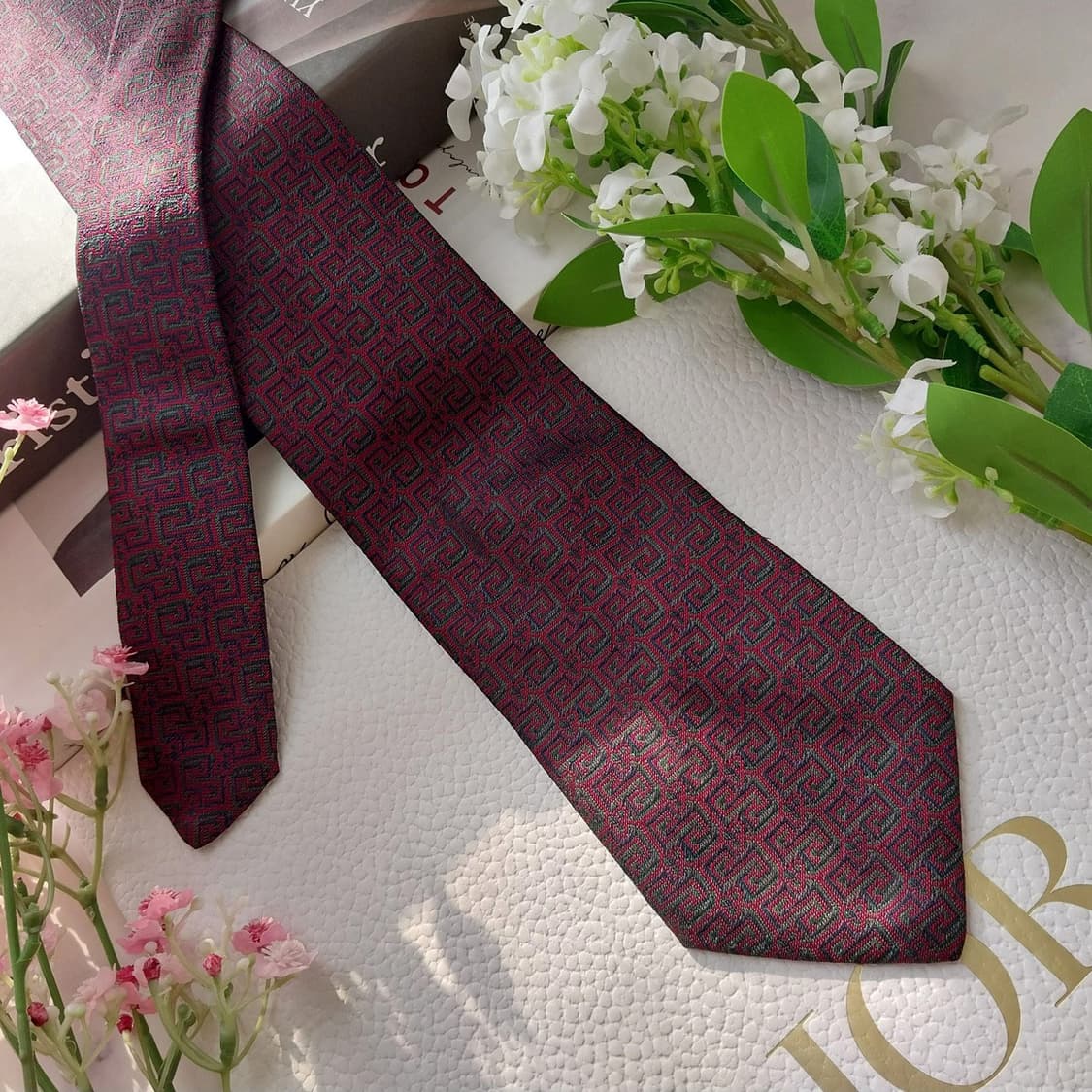 크리스찬 디올 실크 와인 기하 패턴 넥타이 8.4cm A등급 K1849
 상품이미지3