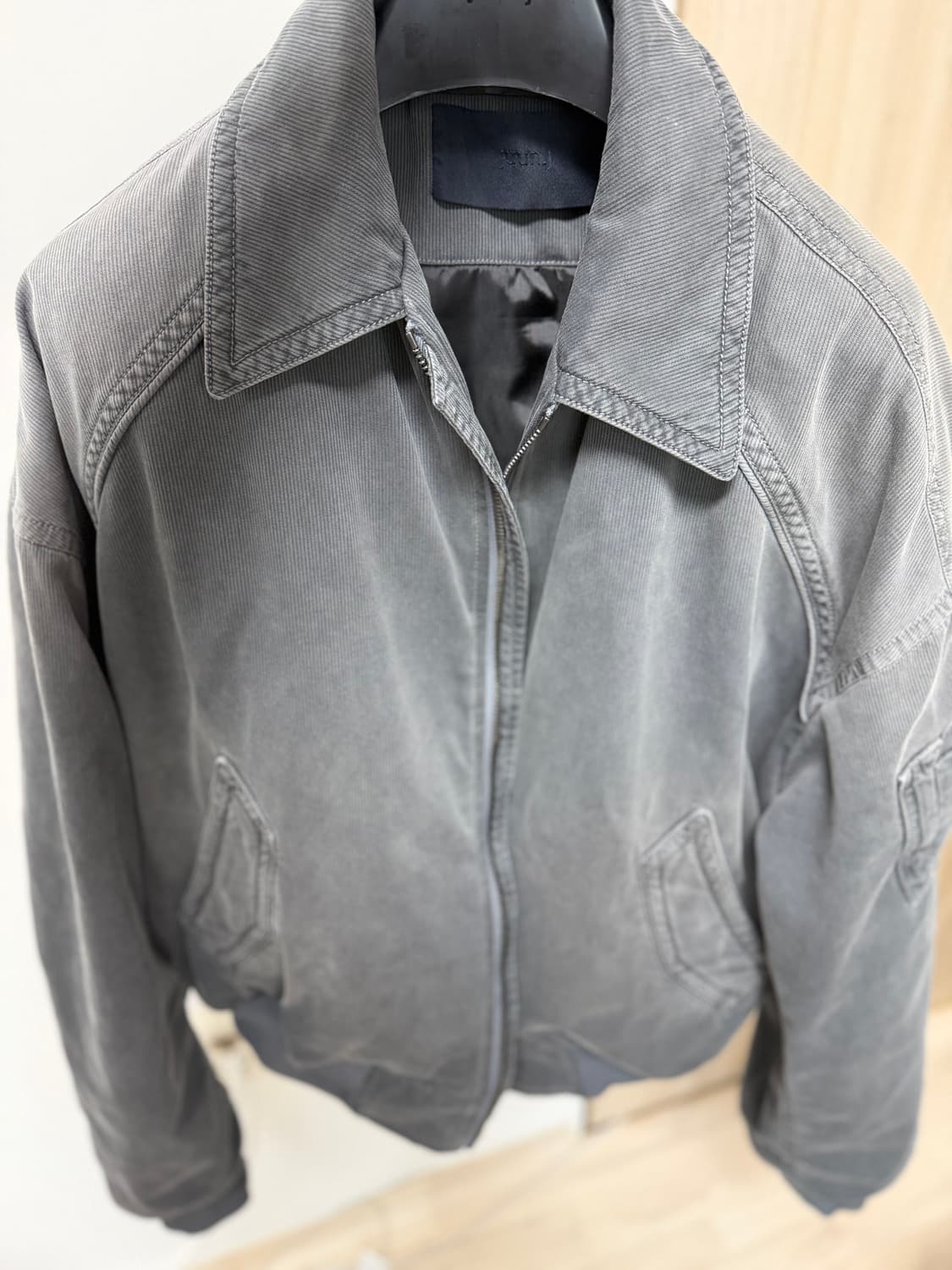 준지 컬렉션 마이크로 코듀로이 MA-1 46사이즈 판매합니다☺️ 상품이미지3