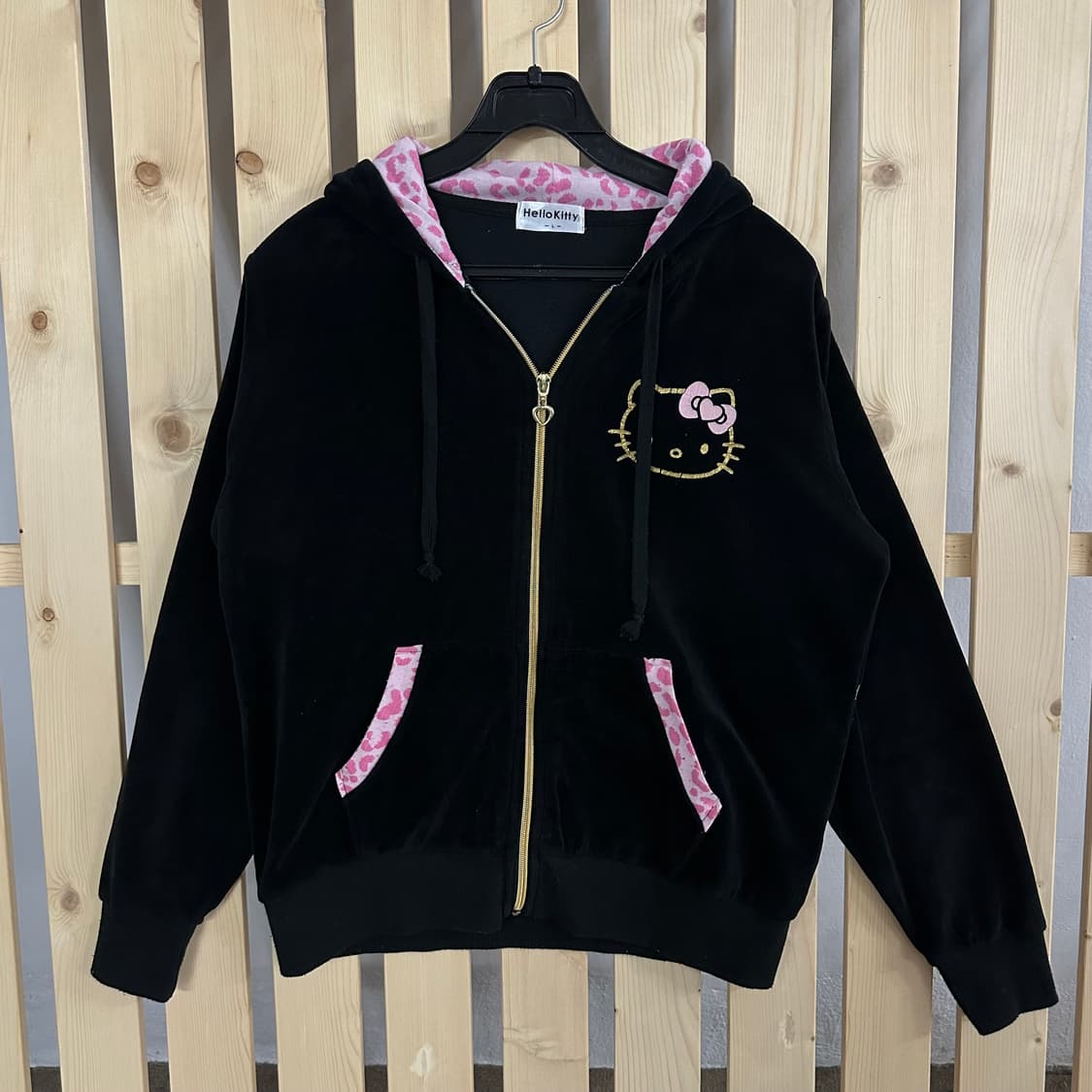 (L) 헬로키티 벨벳 호피 후드집업 상품이미지1
