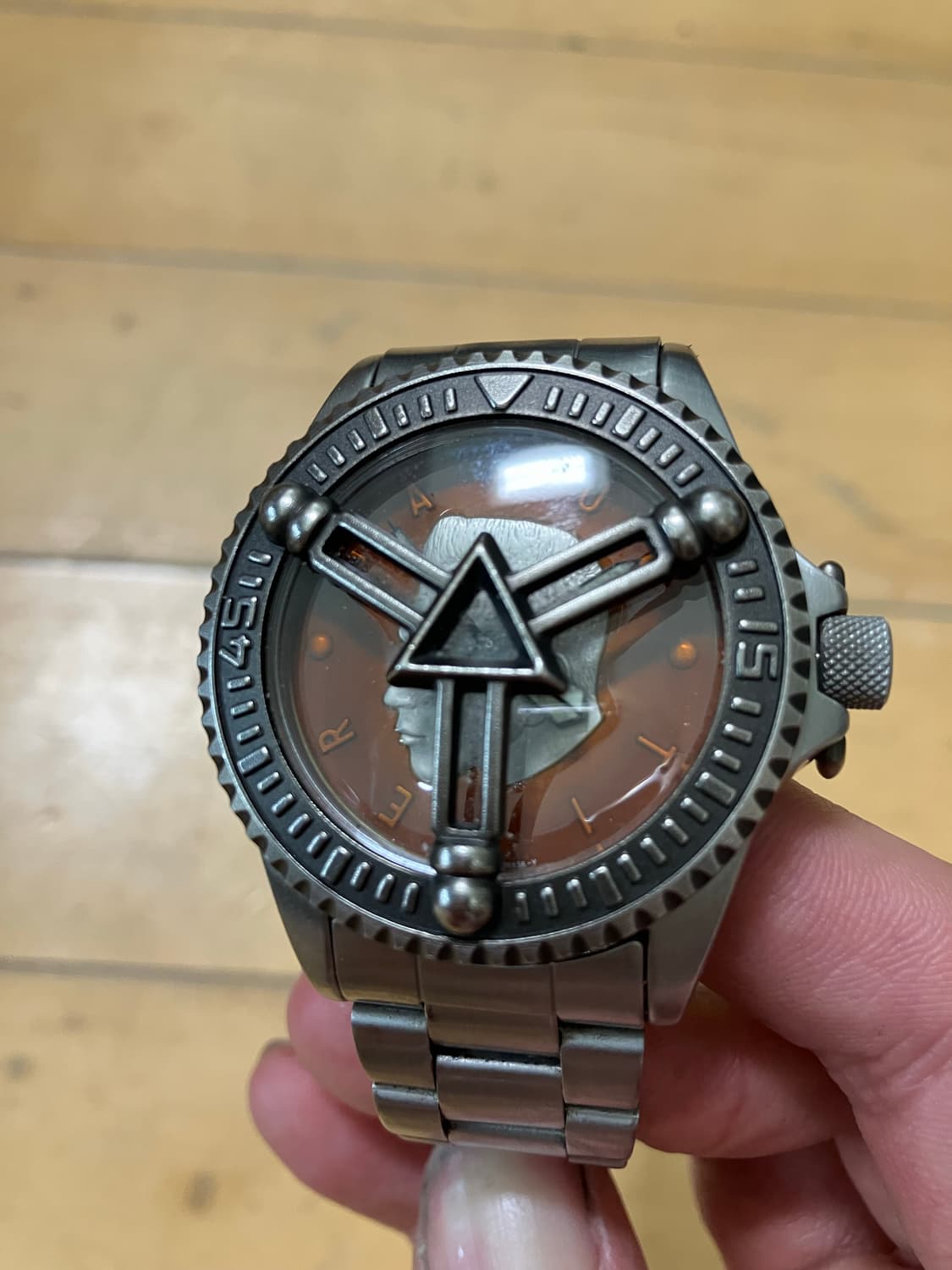 Jean paul gaultier 장폴고티에 레드 페이스 메탈 쿼츠 시계 상품이미지2