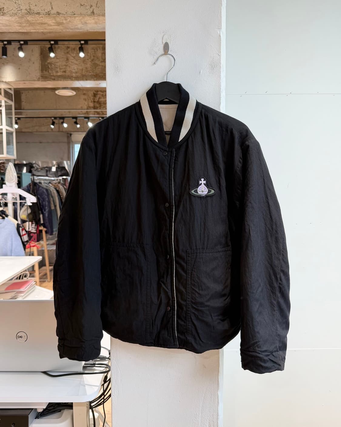 비비안웨스트우드 블랙 orb자수 리버시블 봄버 자켓  상품이미지2