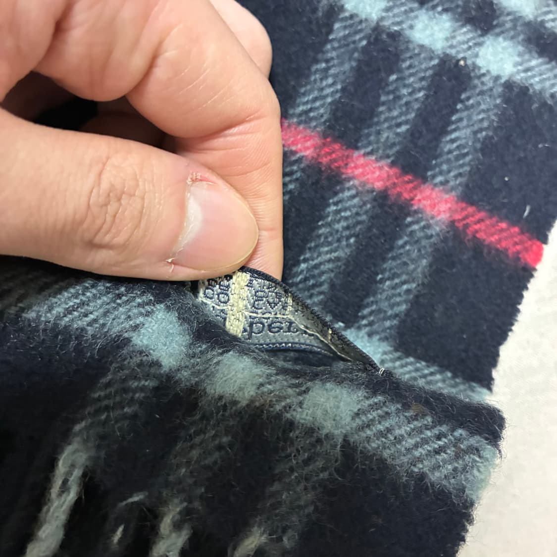 정품 버버리 캐시미어 머플러 체크 상품이미지3