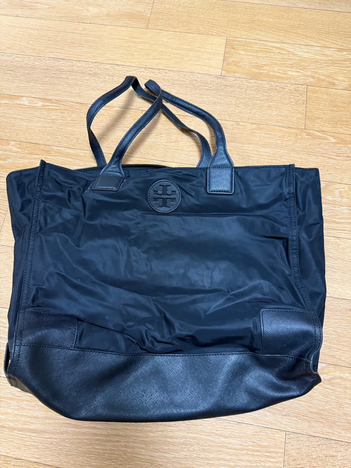 토리버치 블랙 토트백 상품이미지1