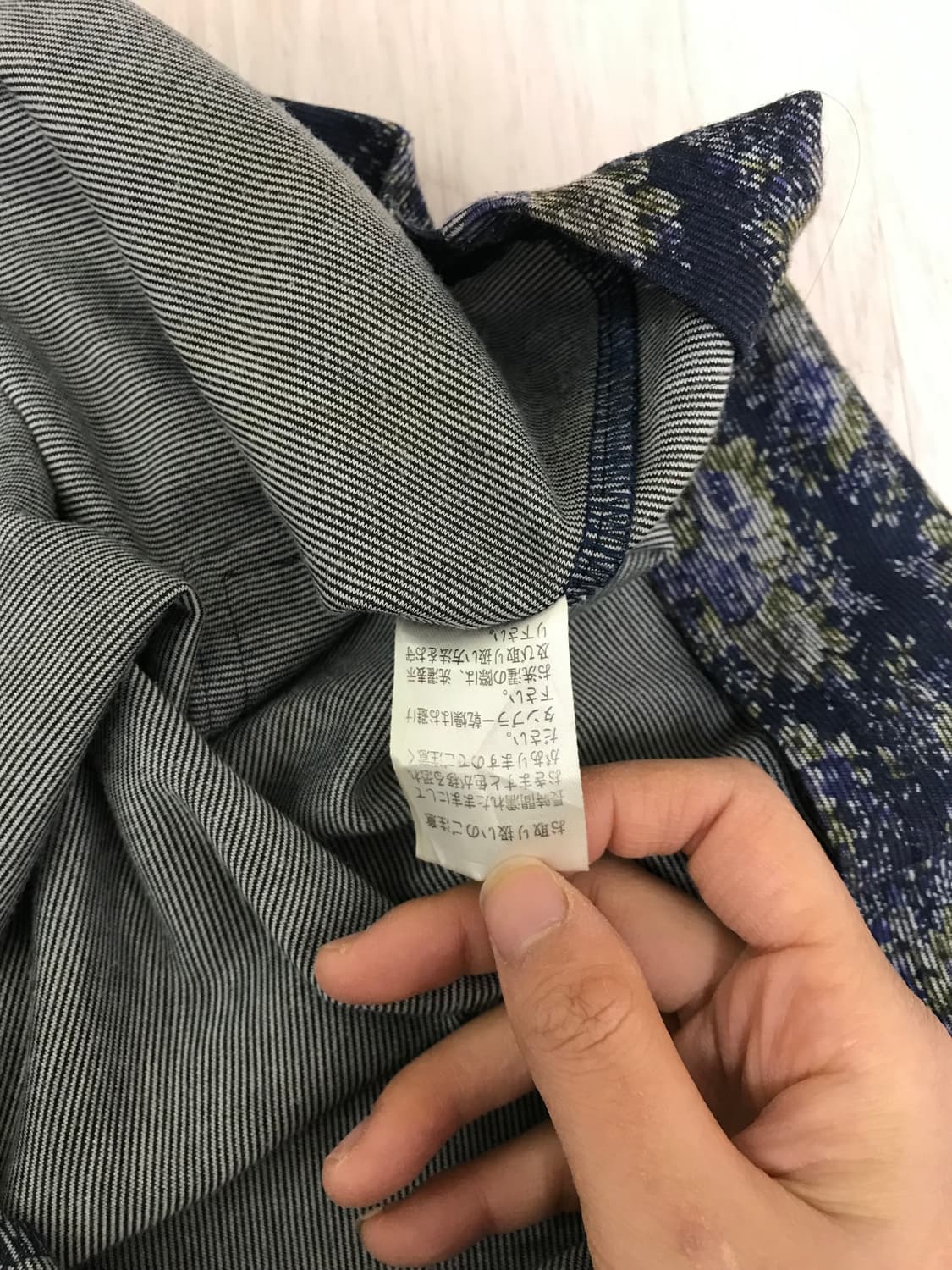 네이비 꽃무늬 라운드 나시 원피스 Navy floral one-piece 상품이미지8